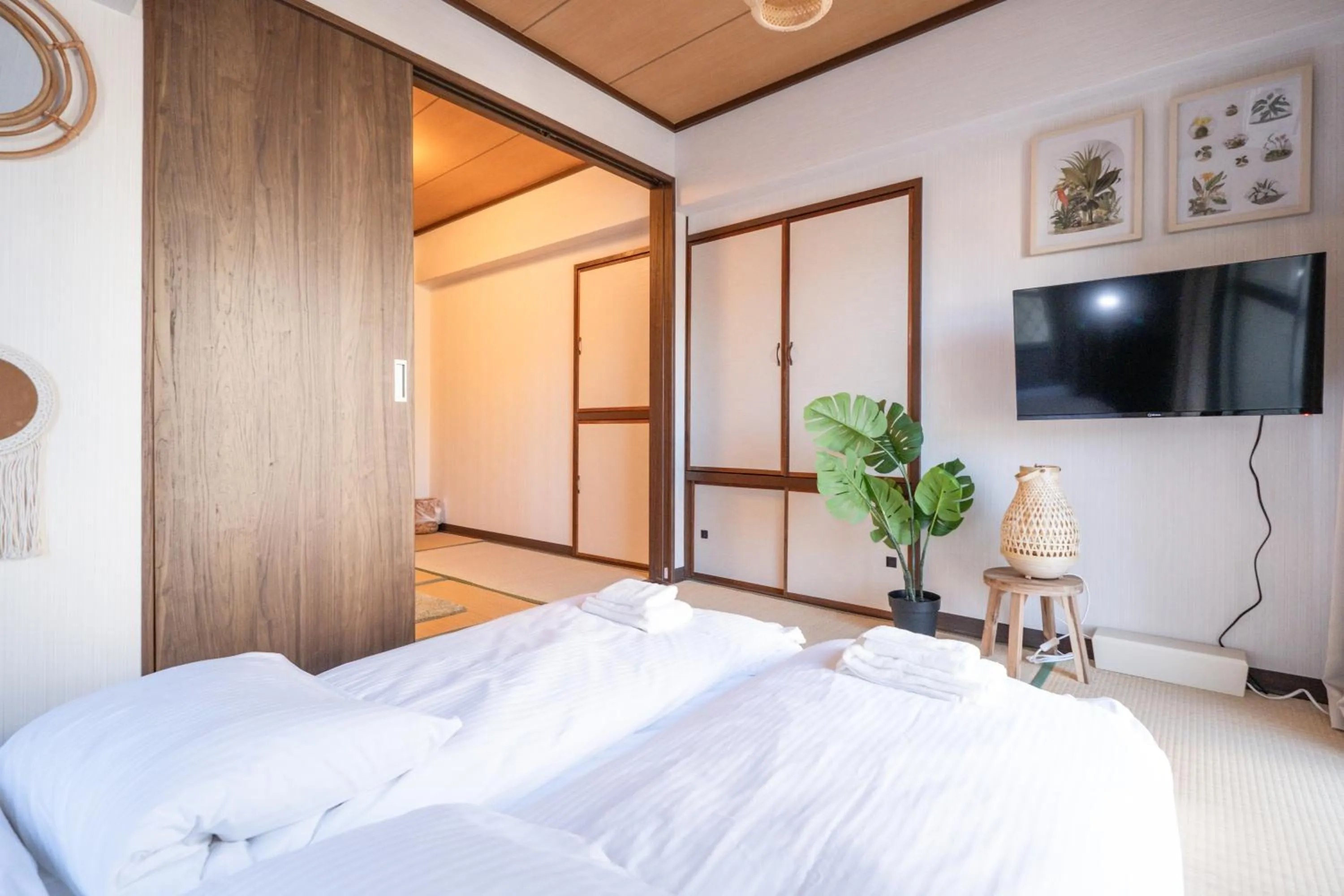 Bed in Mi-APT TAKINO