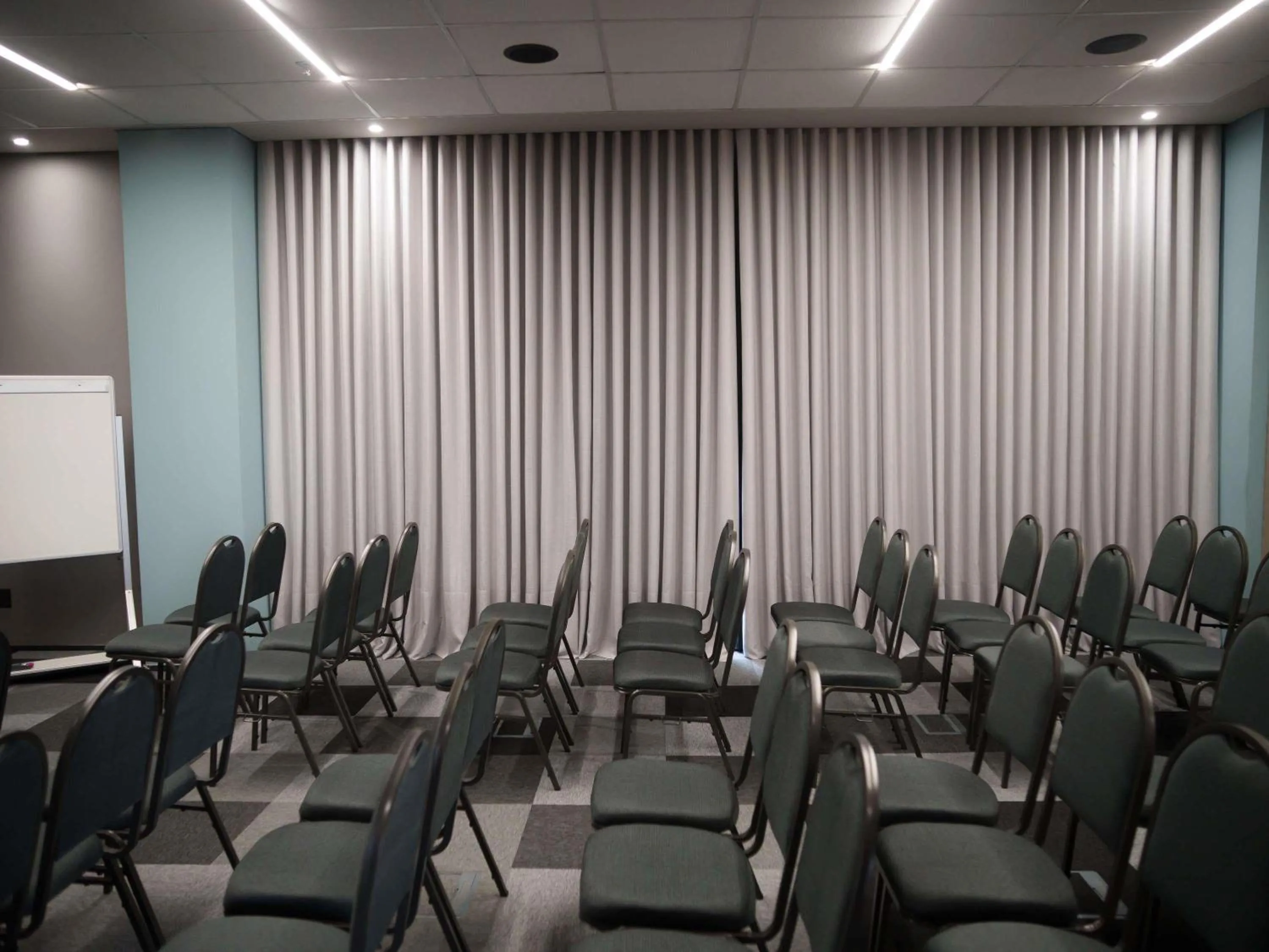 Meeting/conference room in ibis Tangará Da Serra