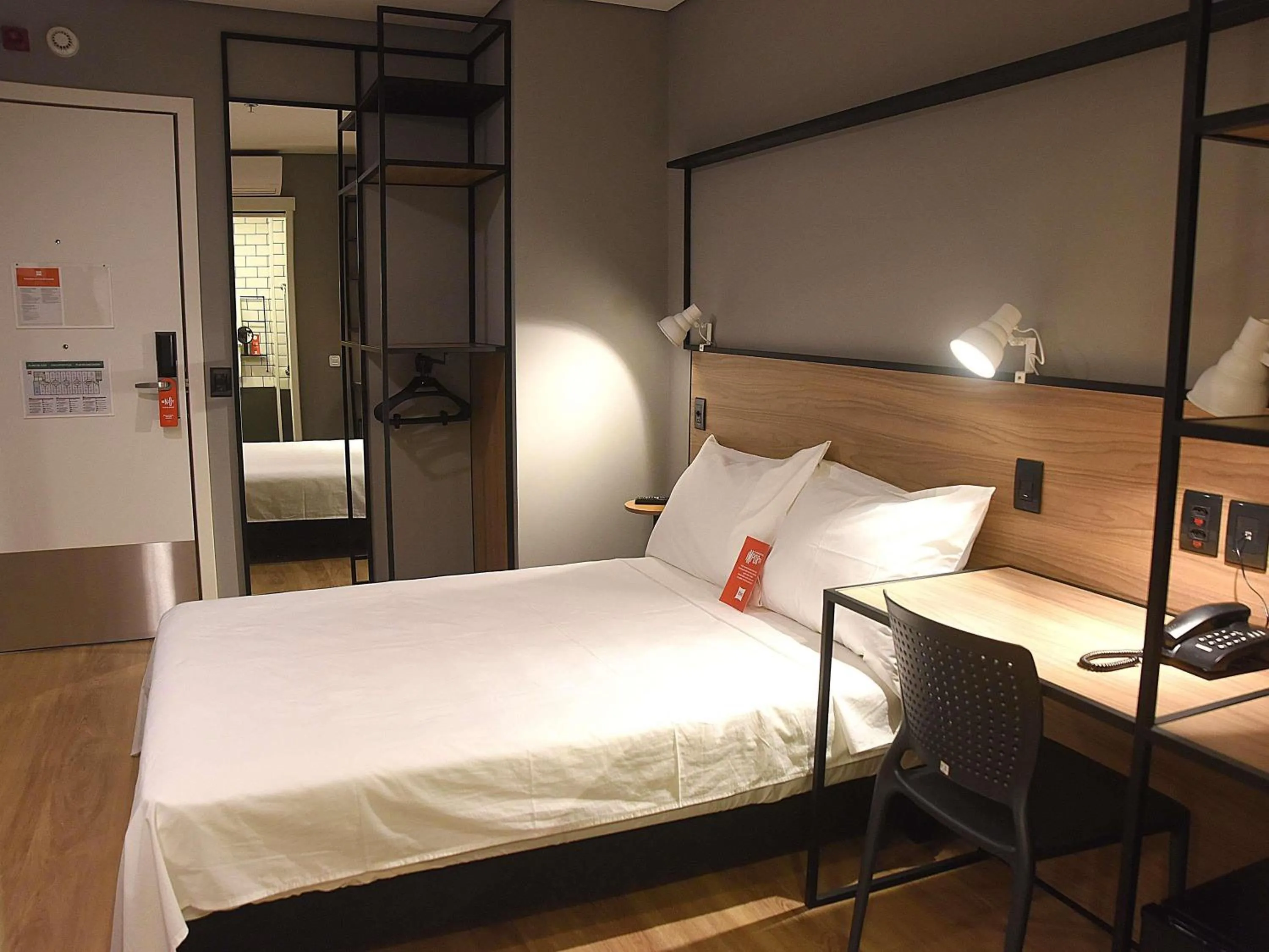 Bedroom, Bed in ibis Tangará Da Serra