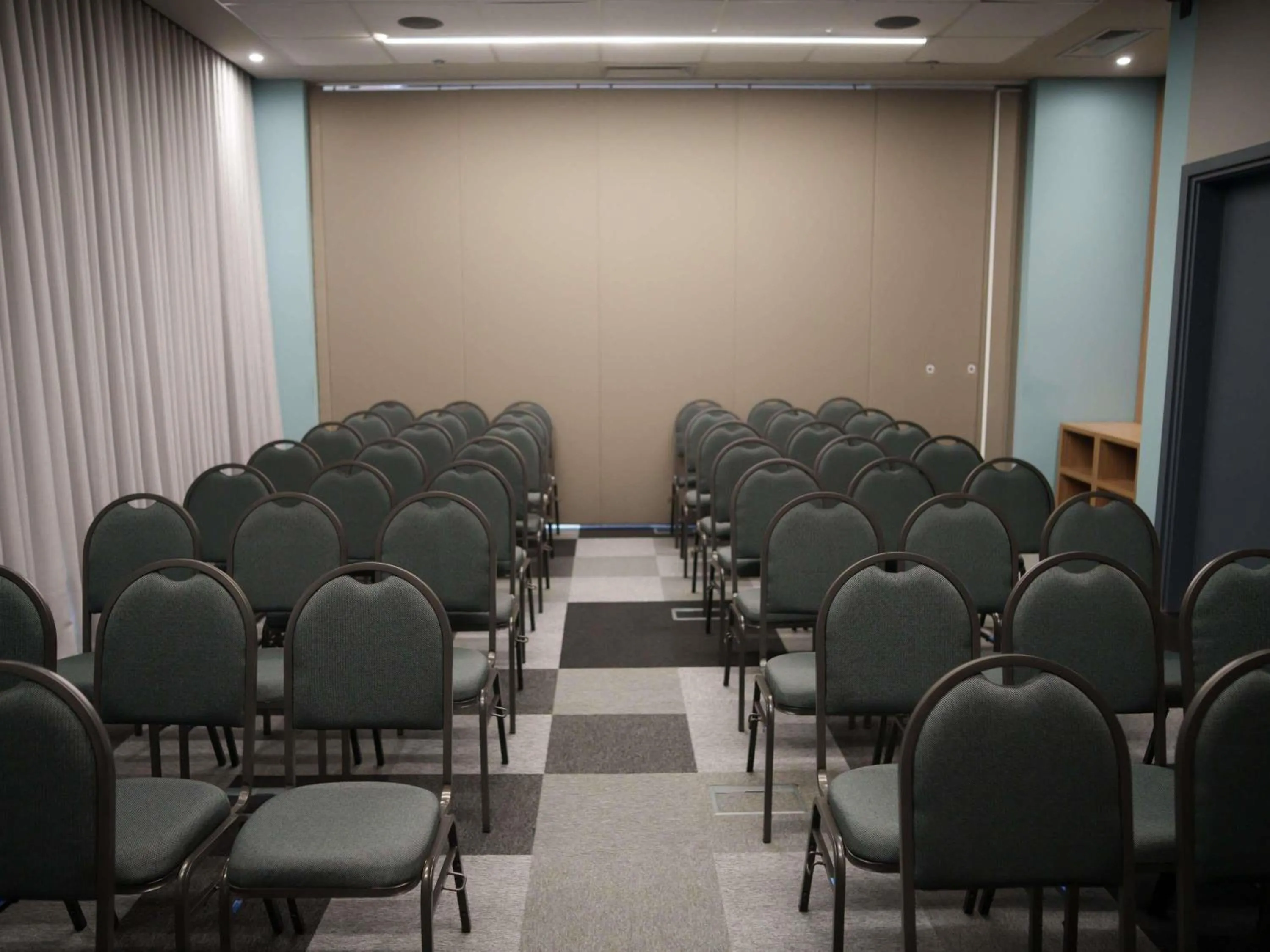 Meeting/conference room in ibis Tangará Da Serra