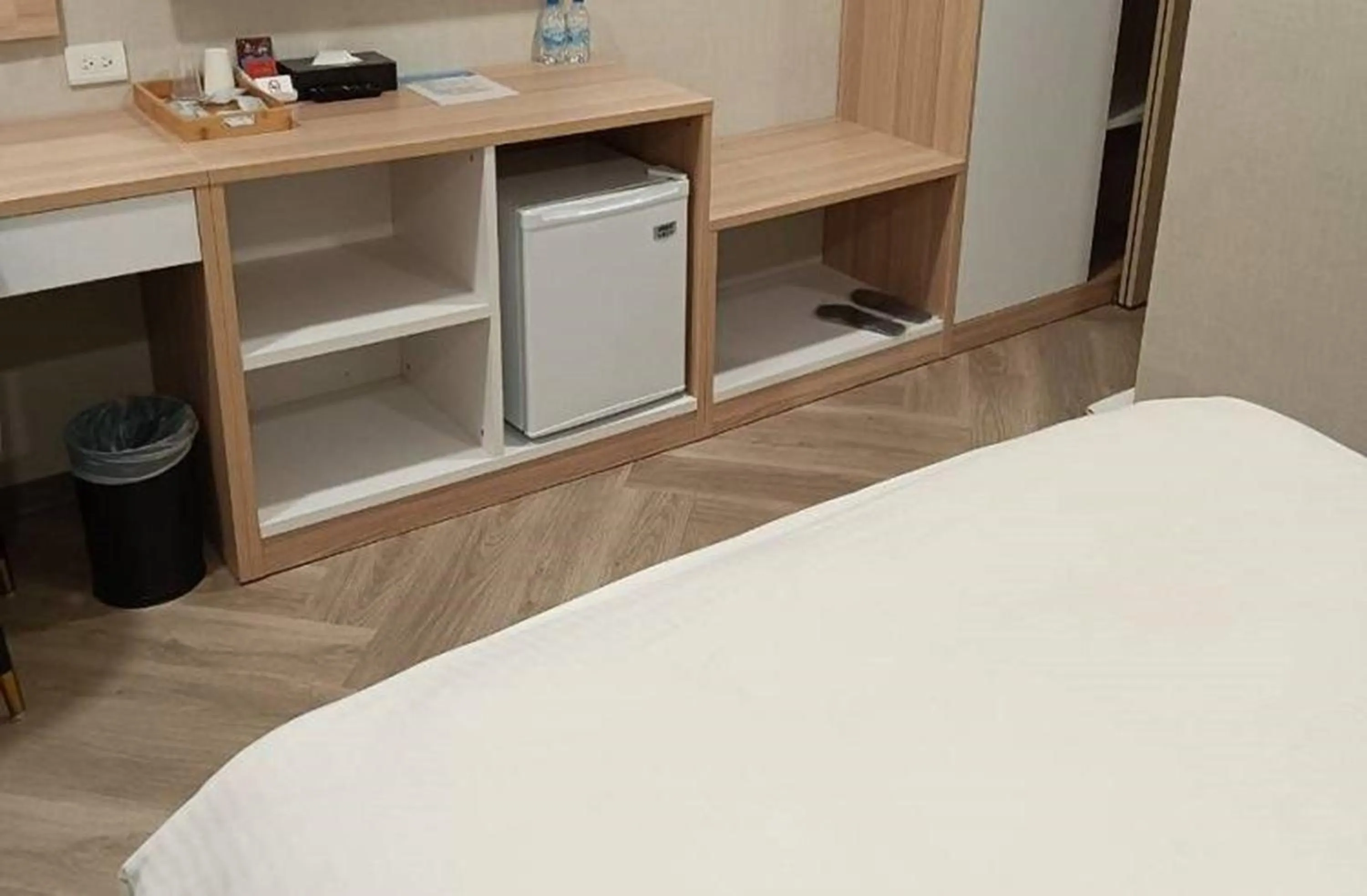 Bedroom, Bed in Mu Chen Hotel