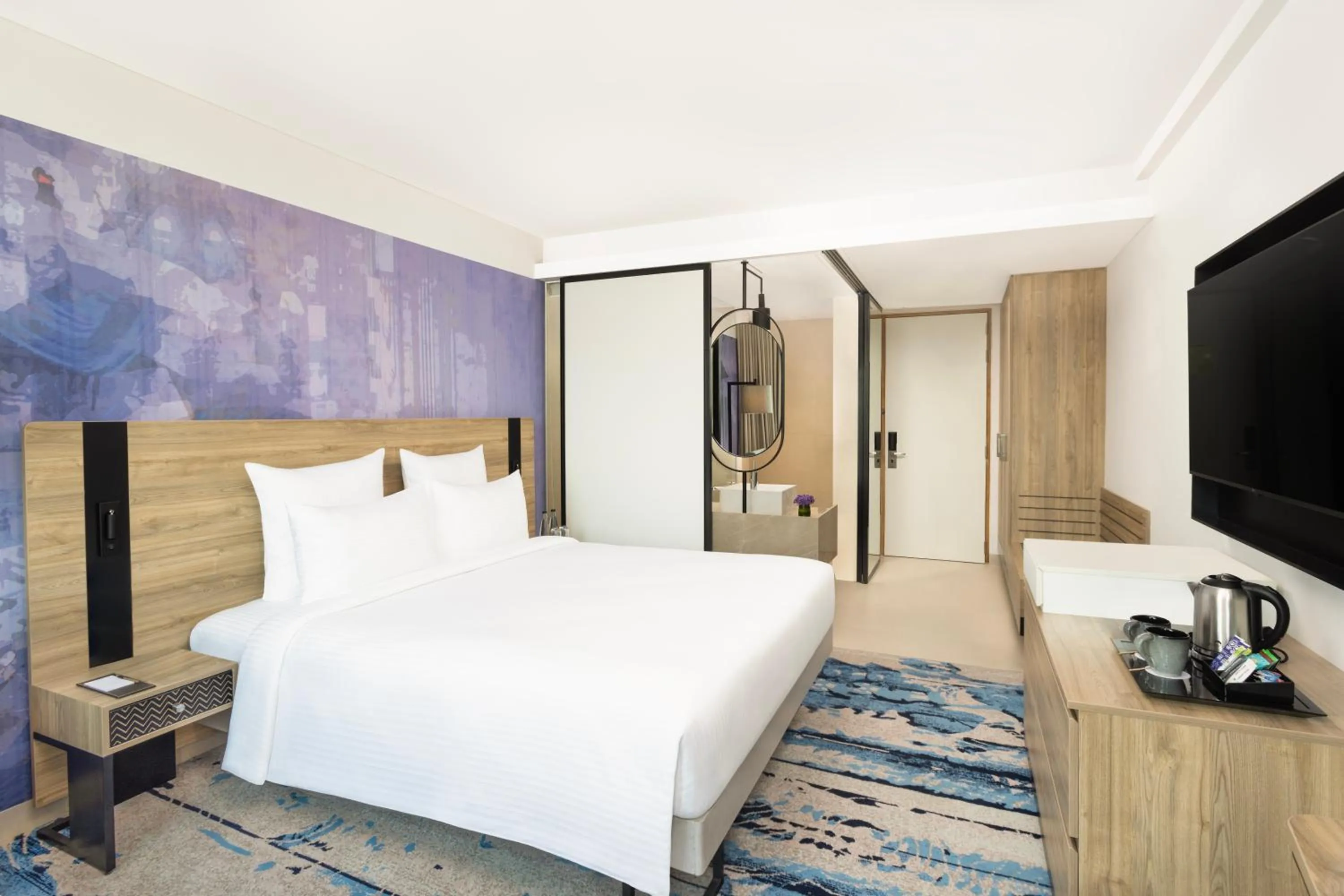 Bed in Novotel New Delhi City Centre