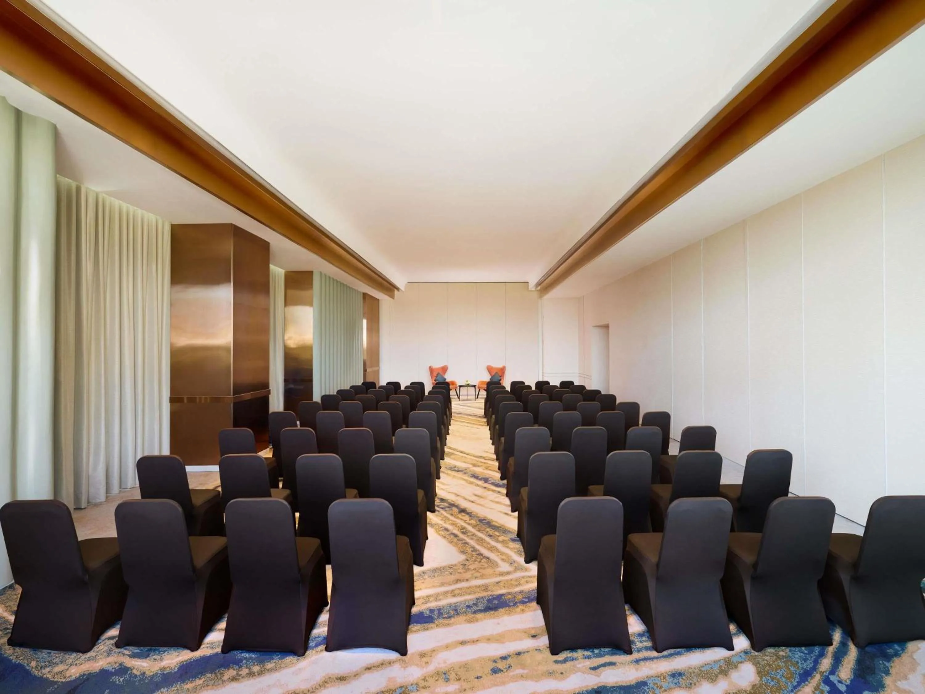 Meeting/conference room in Novotel New Delhi City Centre