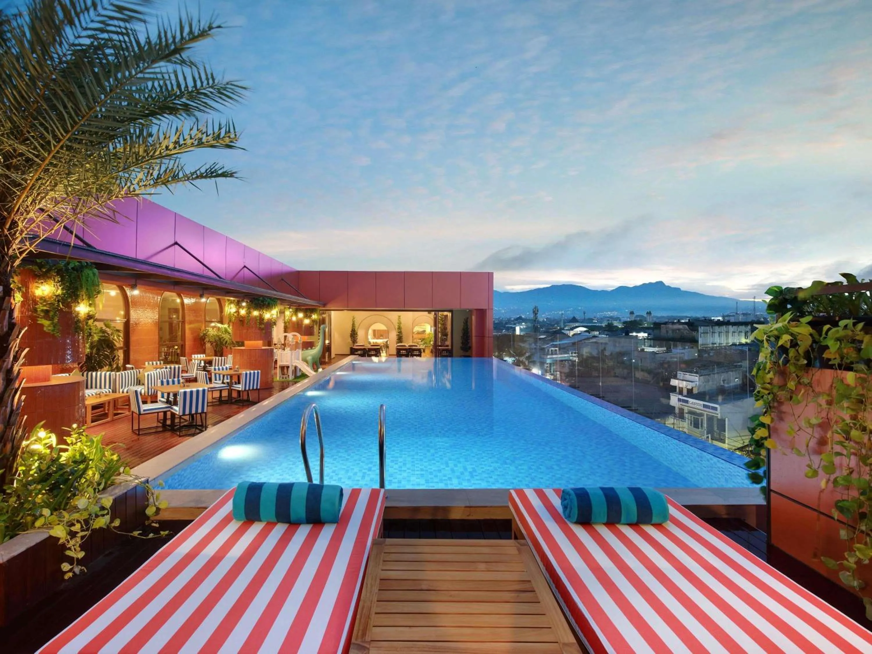 Property building in Mercure Garut City Center