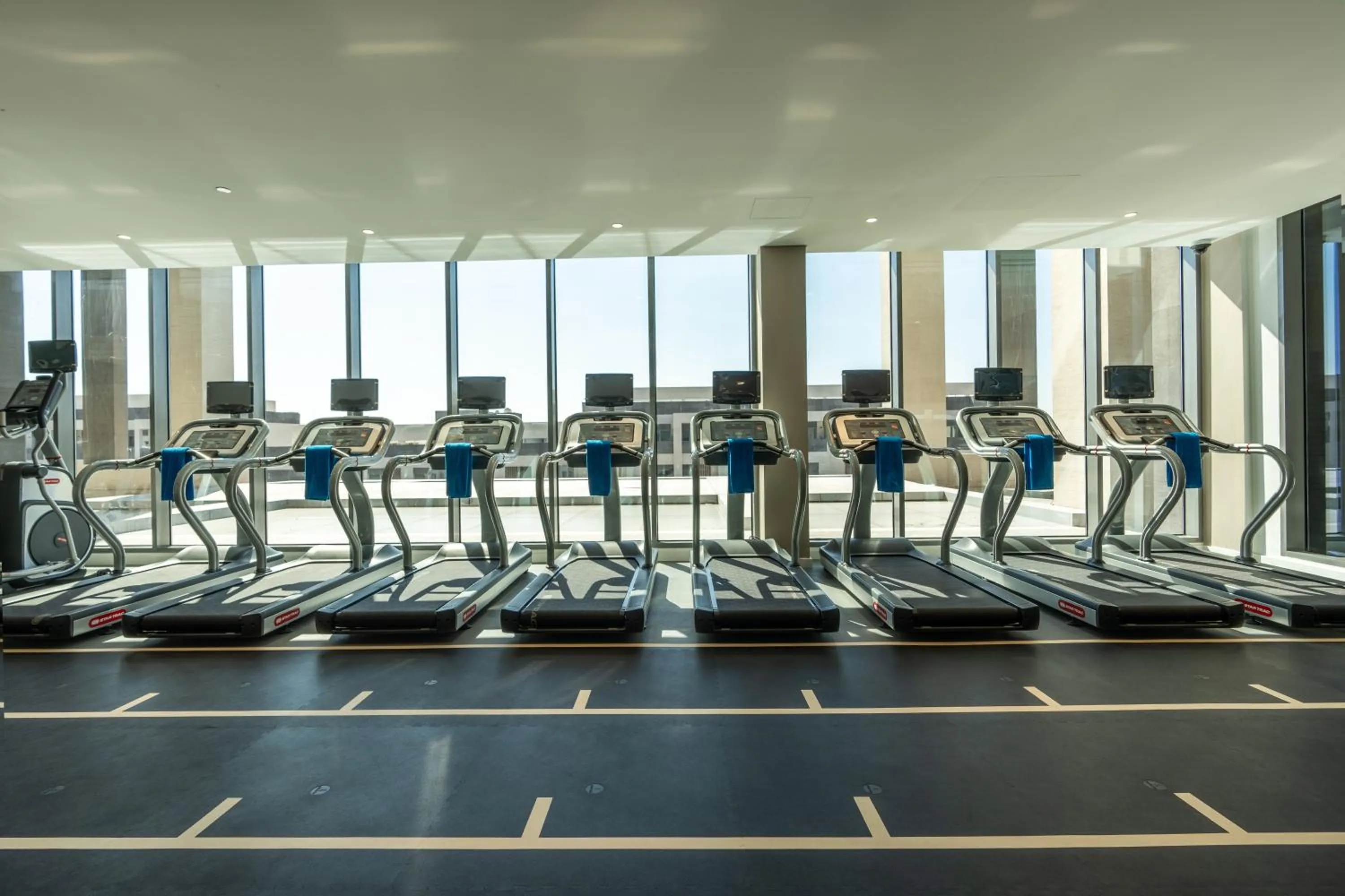 Fitness centre/facilities in West Walk Retaj Hotel