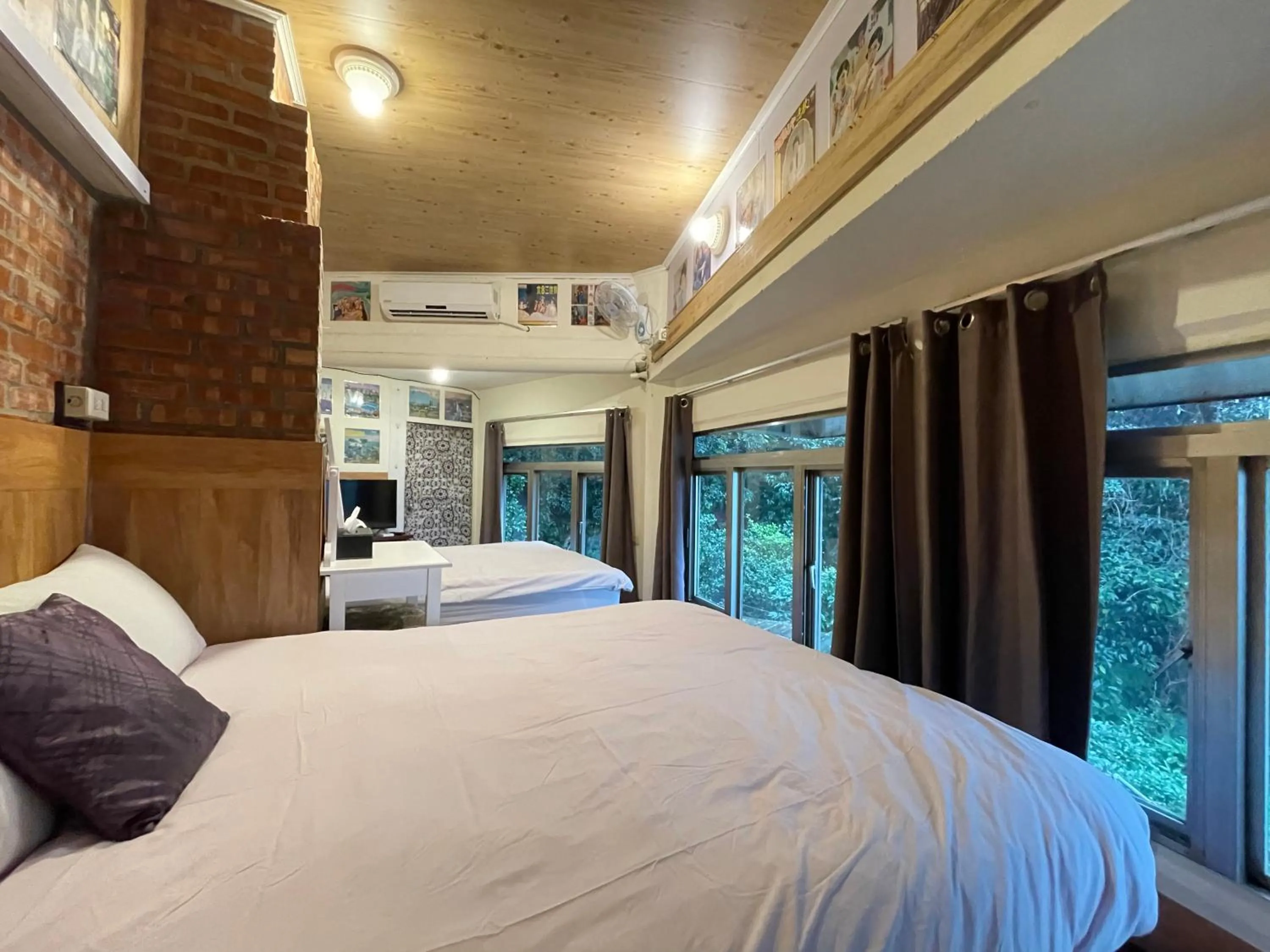 Bed in Linyuan Village