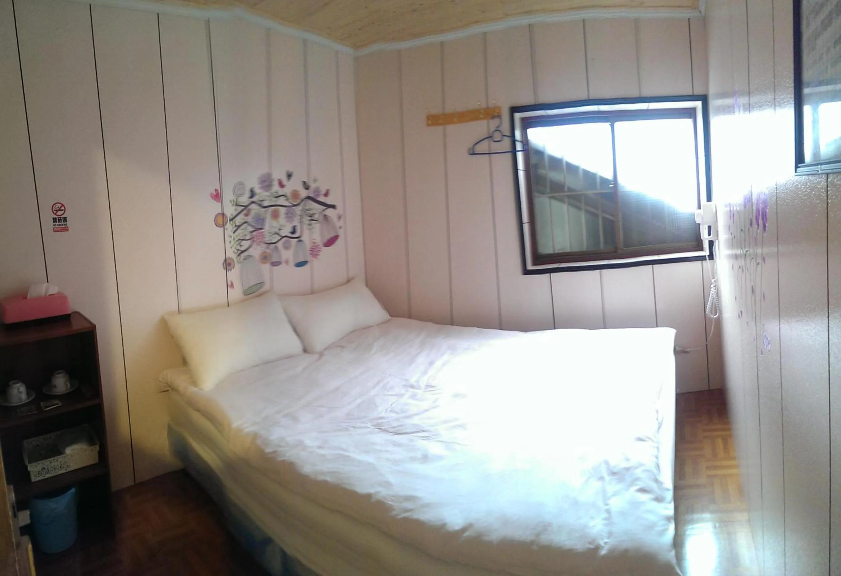 Photo of the whole room, Bed in Linyuan Village