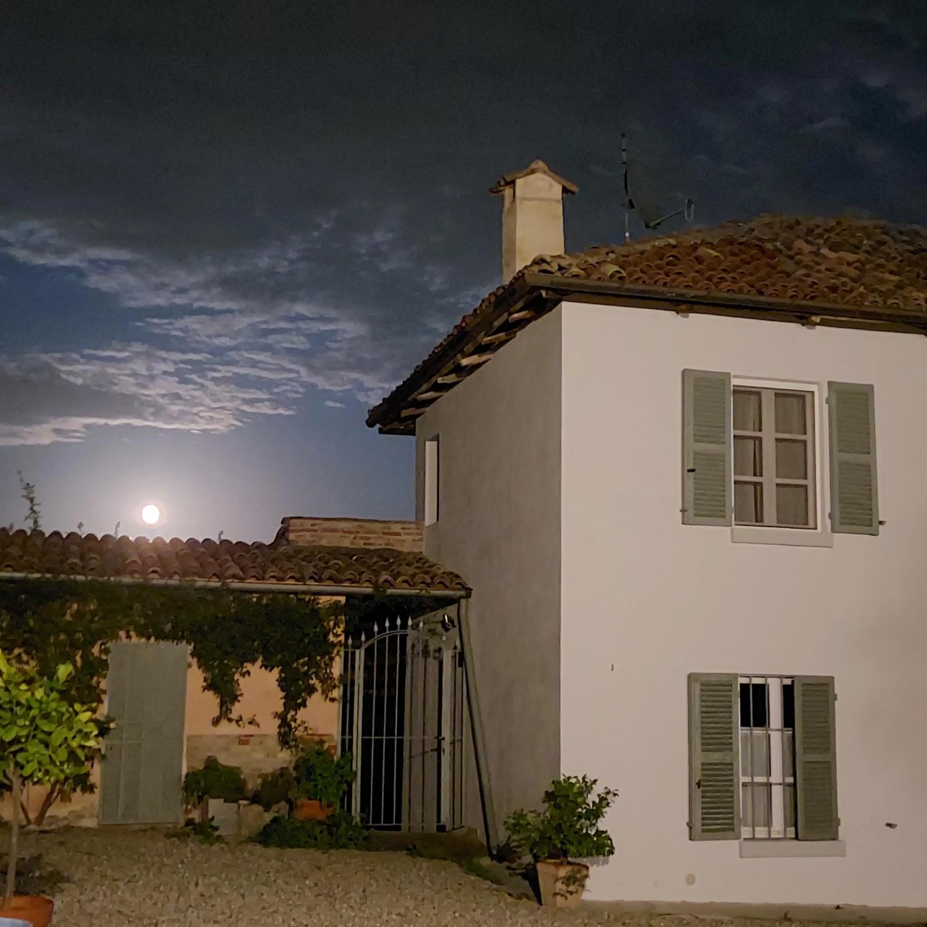 Property building in Casa Rovelli