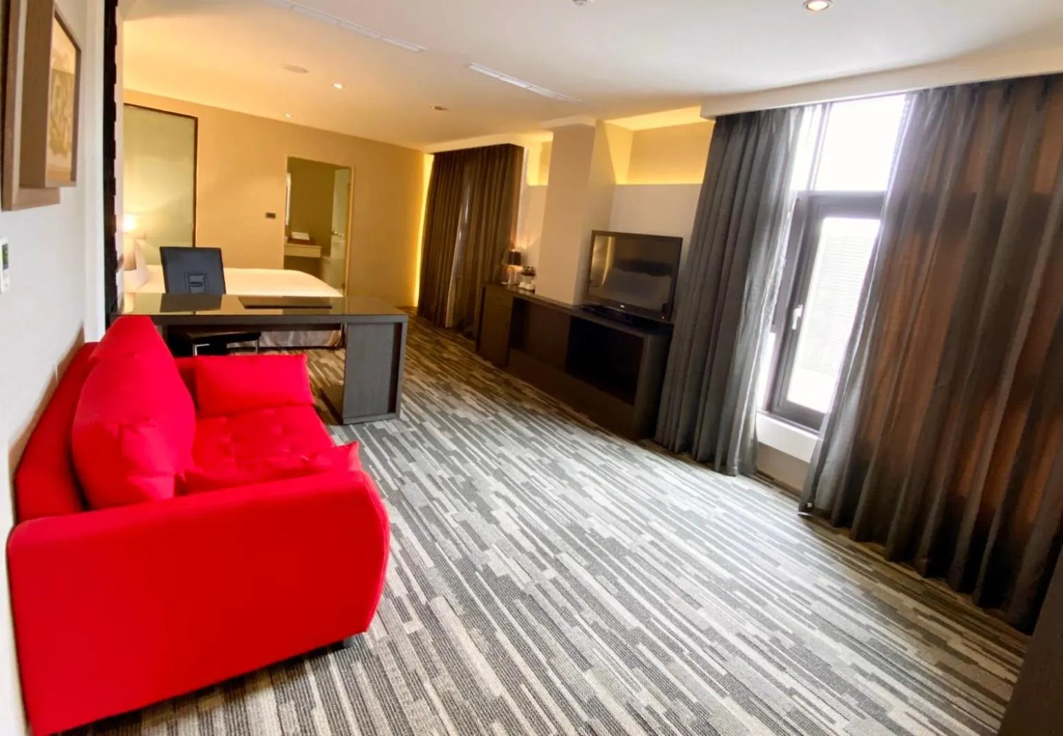 Photo of the whole room in Chiayi Oriental Pearl International Hotel