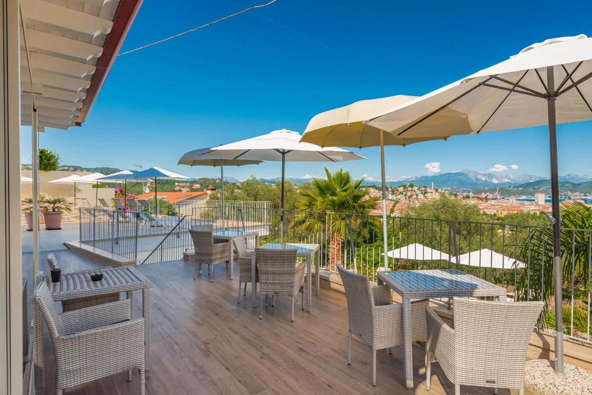 Balcony/Terrace in Dreams Guest House