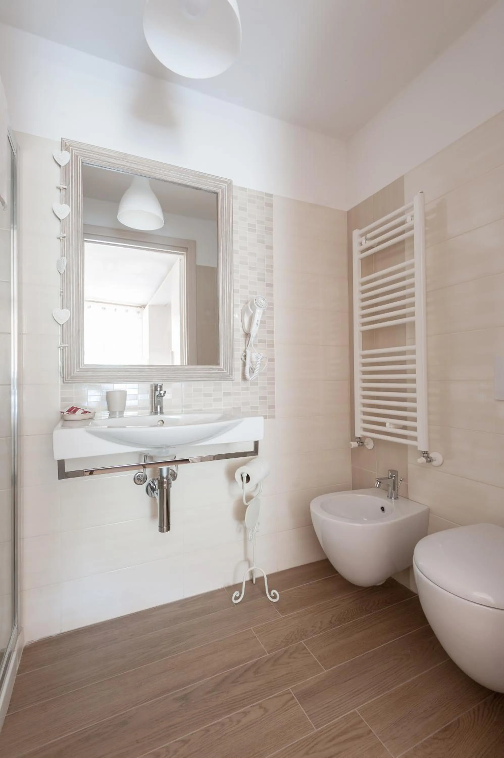 Bathroom in Dreams Guest House