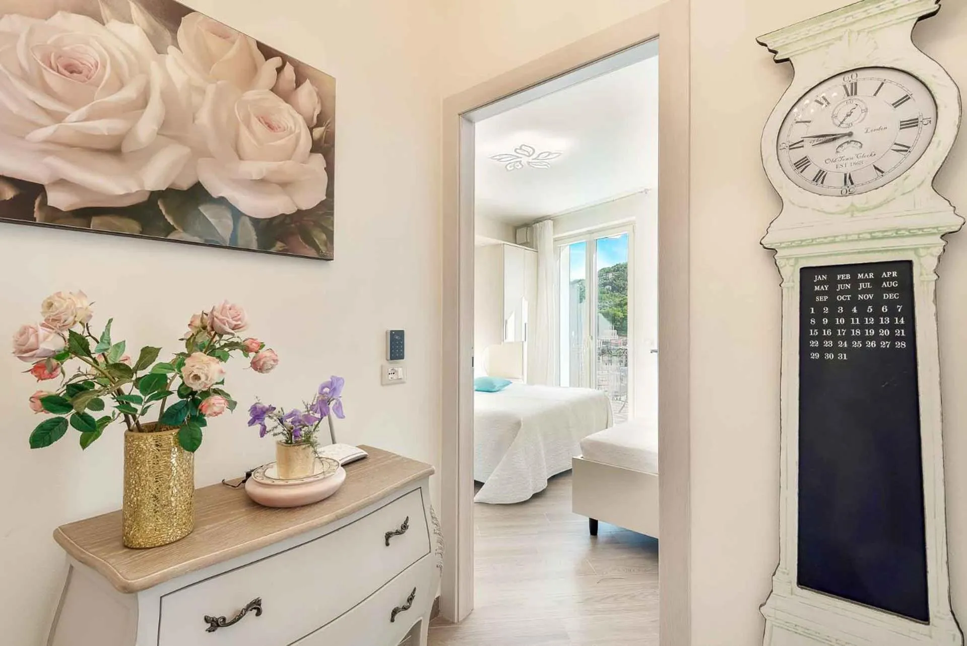 Photo of the whole room in Dreams Guest House