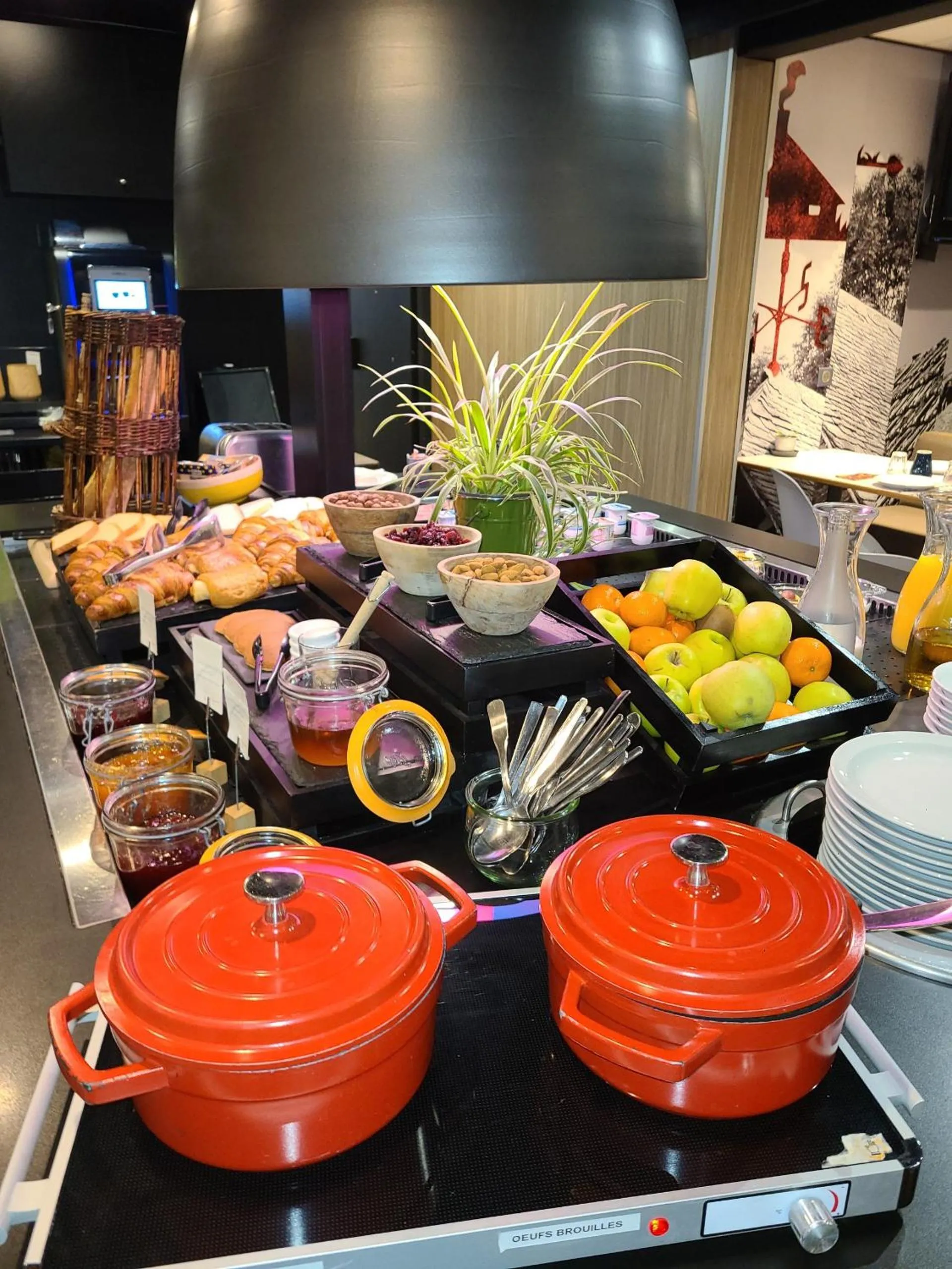 Buffet breakfast in Kyriad Rouen Sud - Oissel