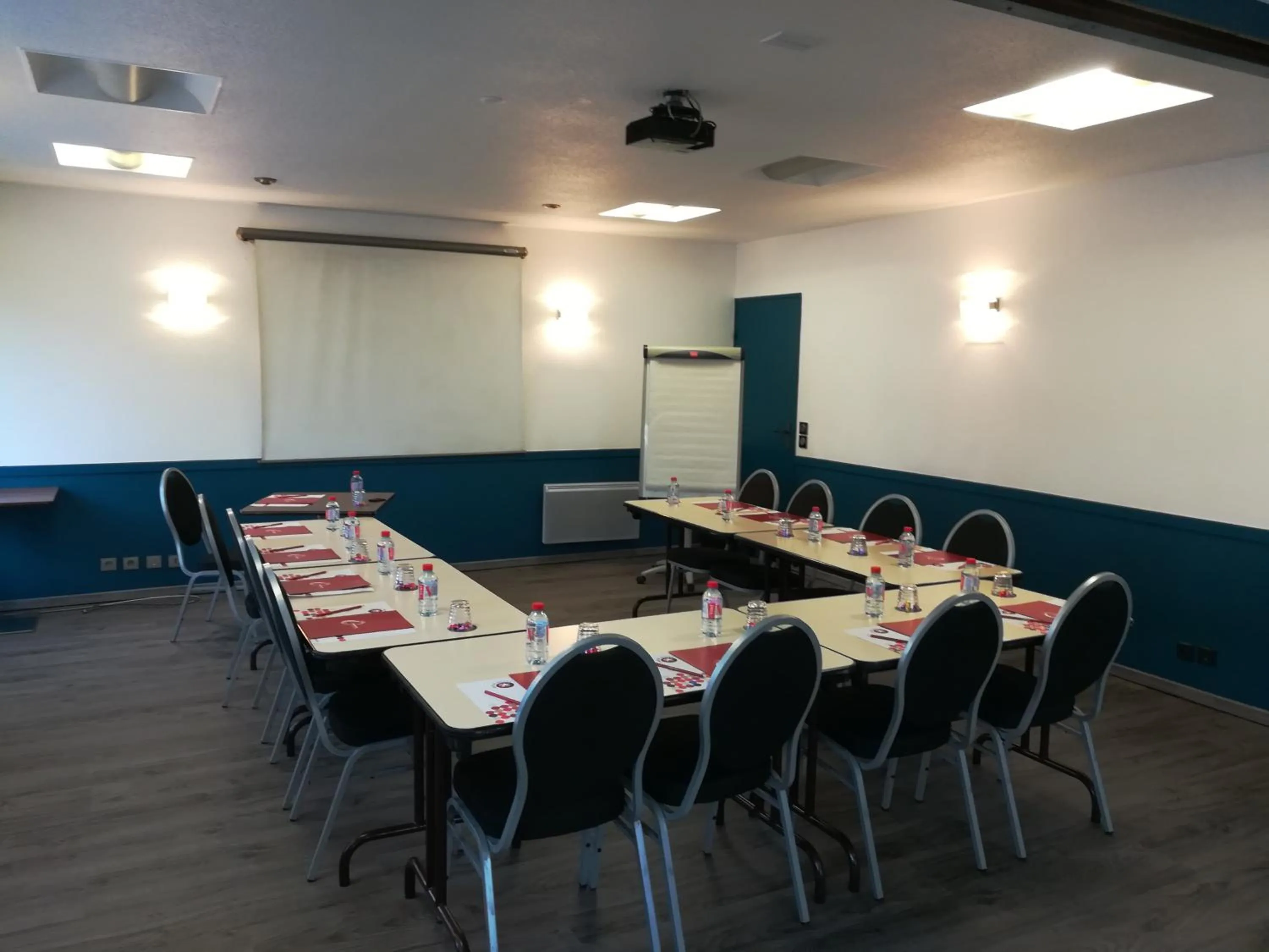 Meeting/conference room in Kyriad Rouen Sud - Oissel
