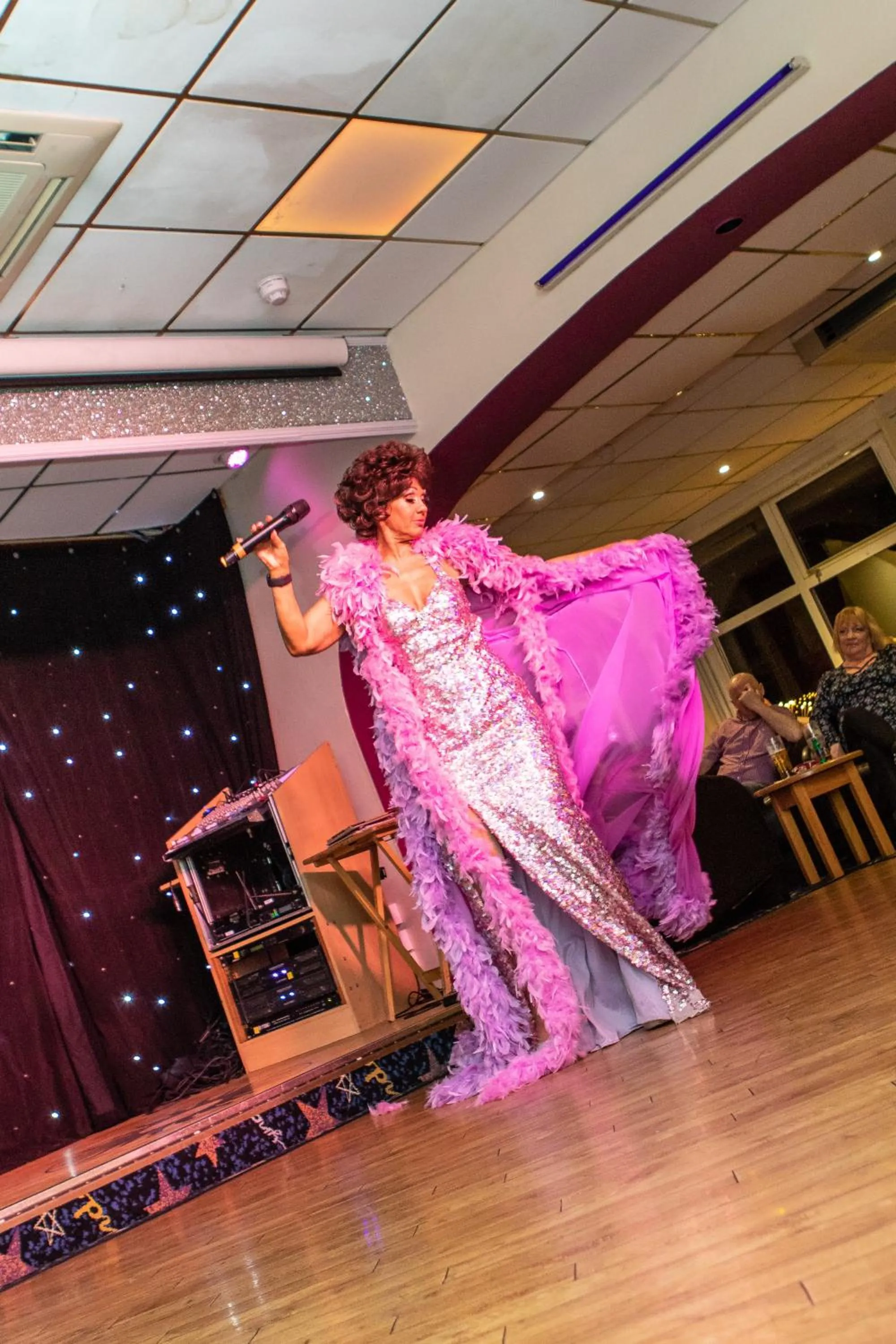 Evening entertainment in Lyndene Hotel