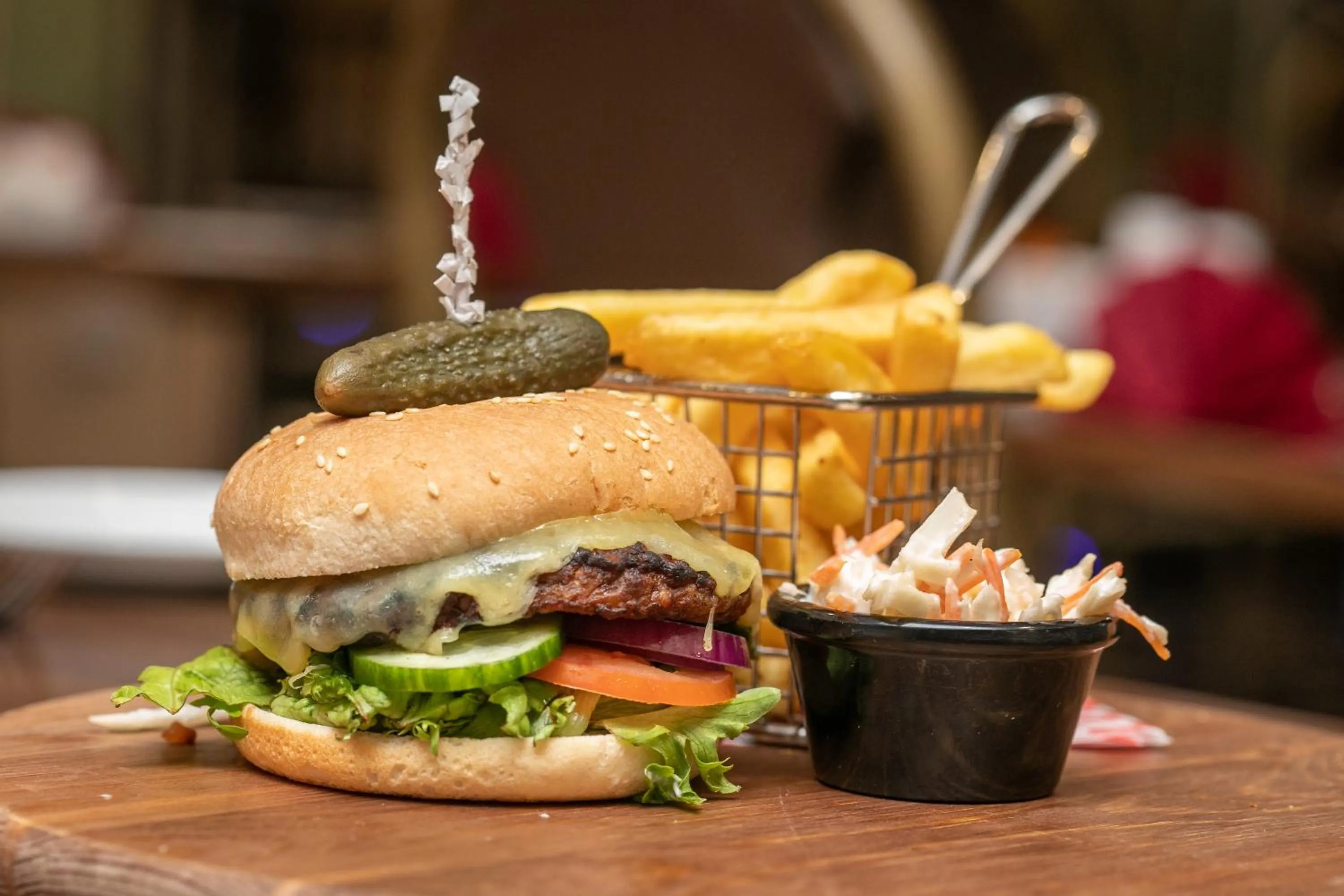 Food and drinks in Lyndene Hotel