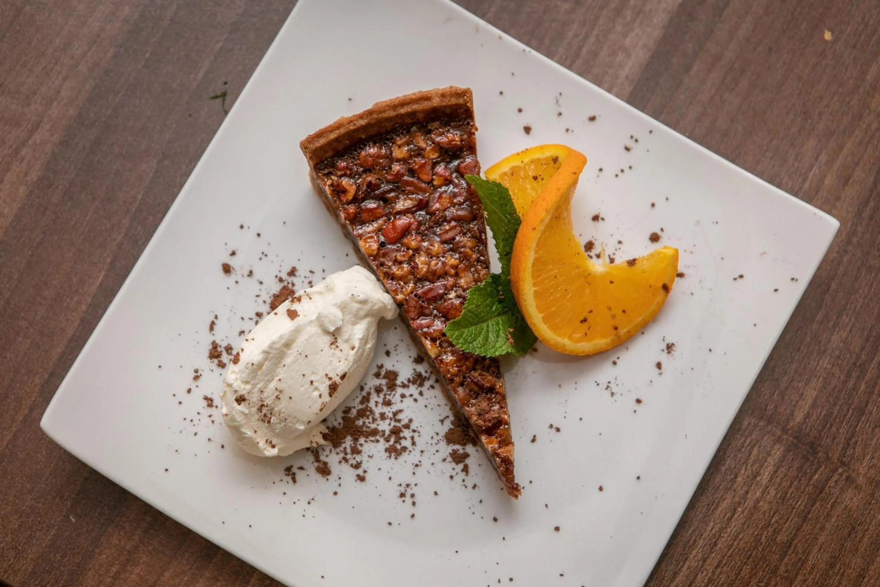 Food and drinks in Lyndene Hotel