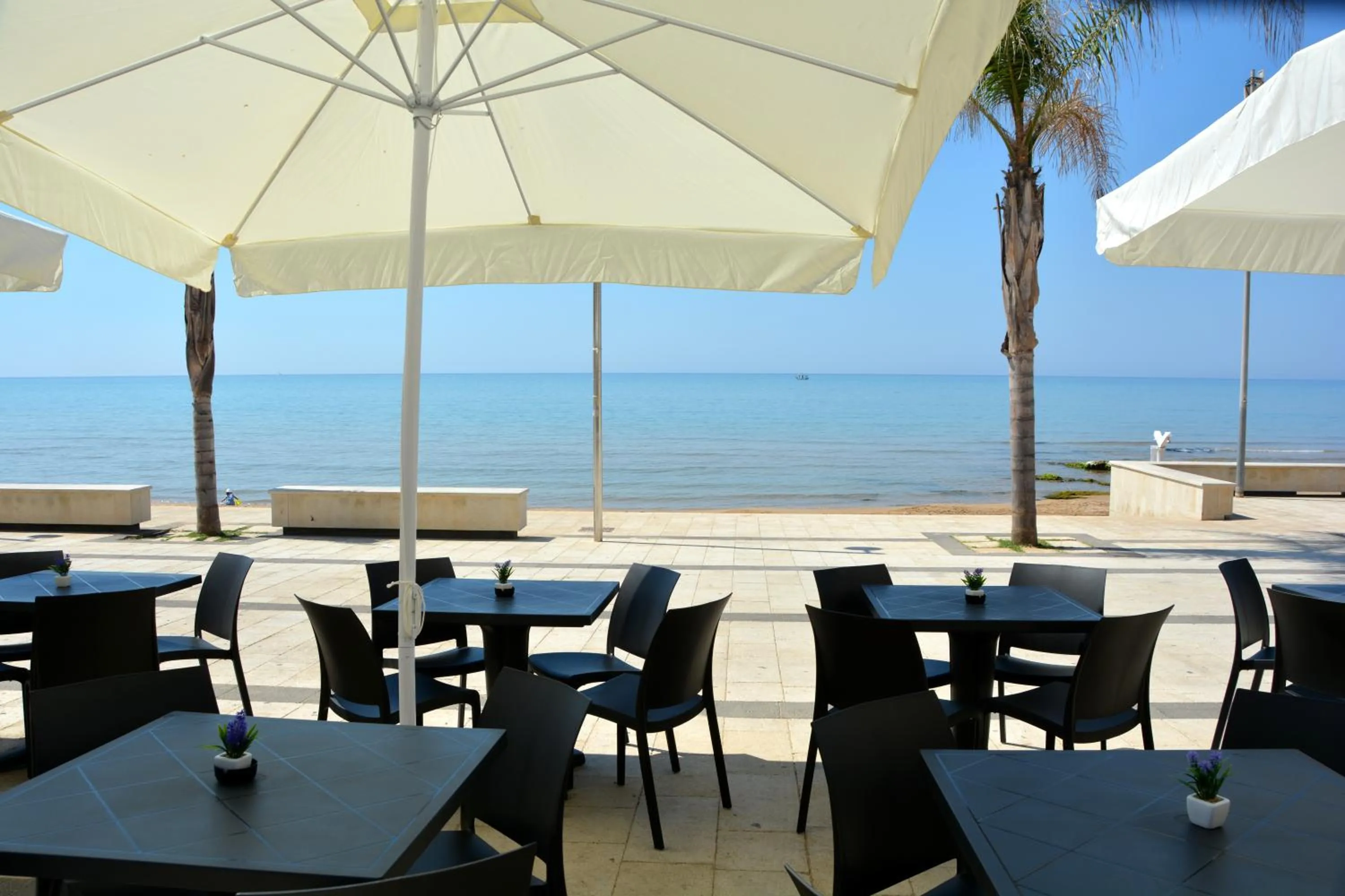 Restaurant/places to eat in Fly Home Sicily