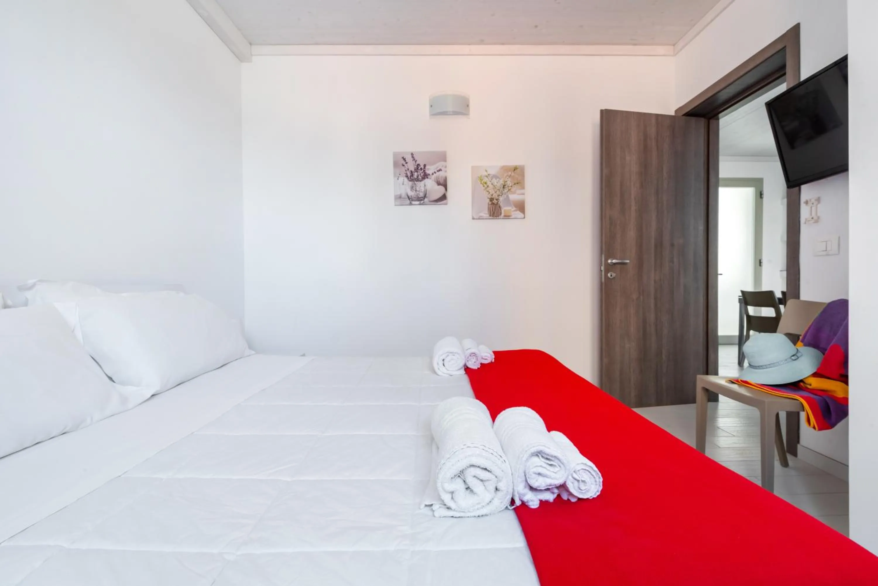 Photo of the whole room, Bed in Fly Home Sicily