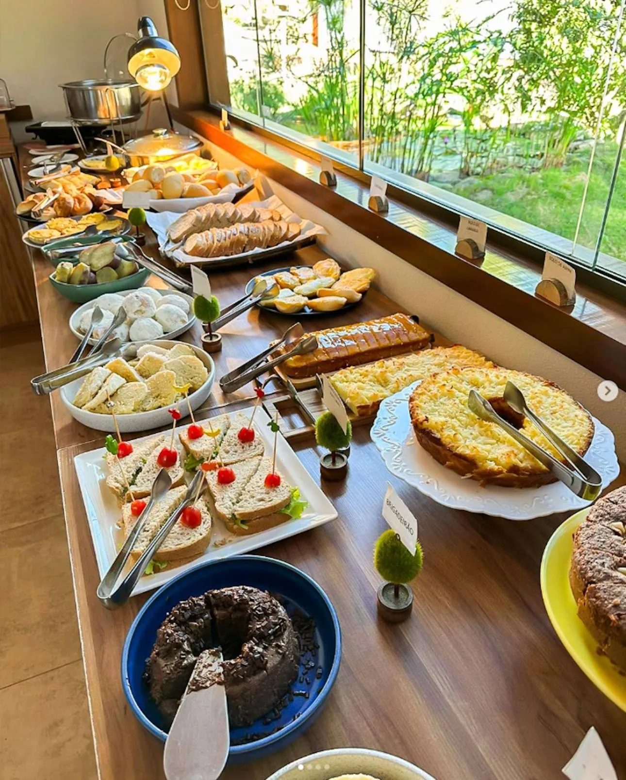 Buffet breakfast in Sítio dos Lagos