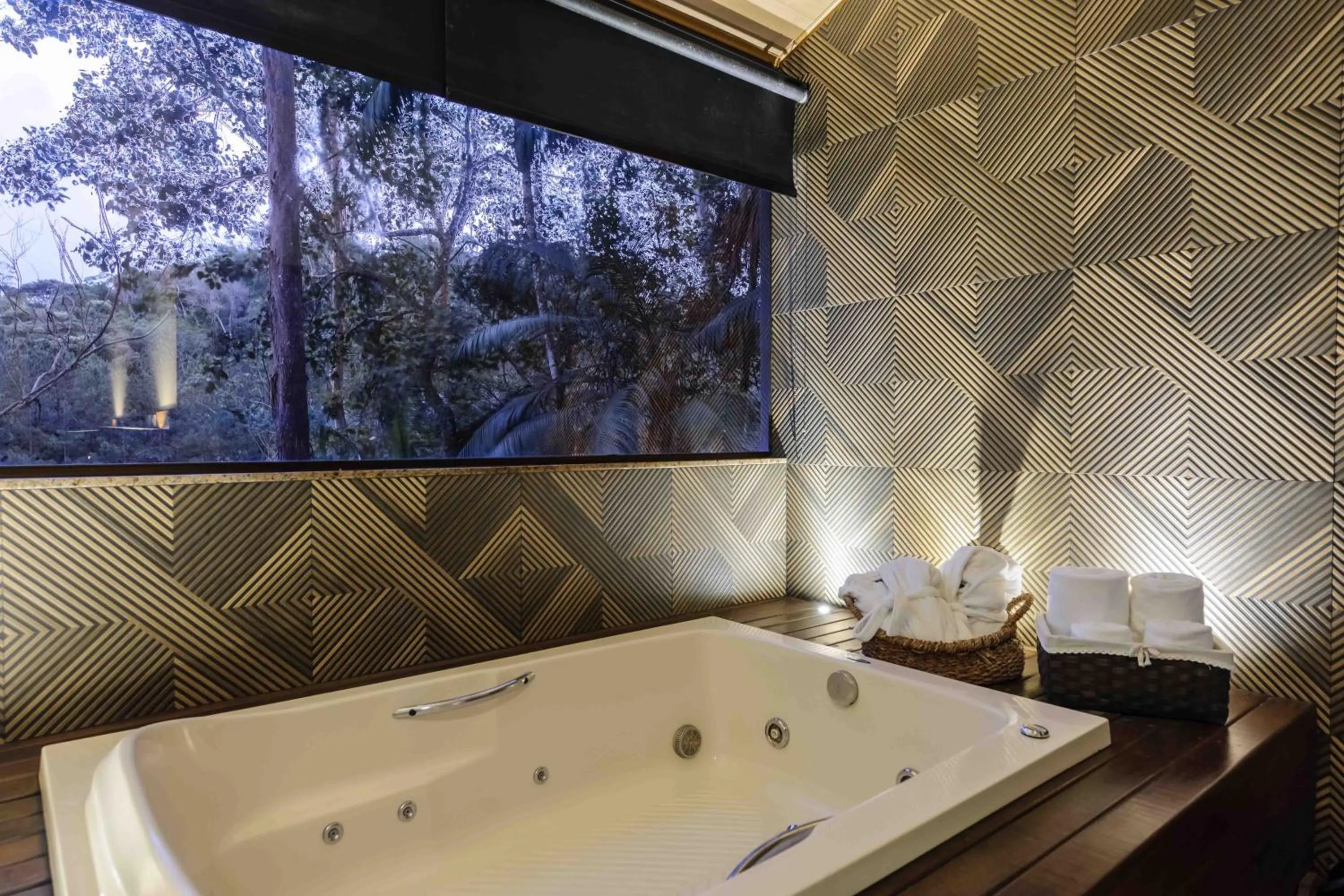 Hot Tub in Sítio dos Lagos