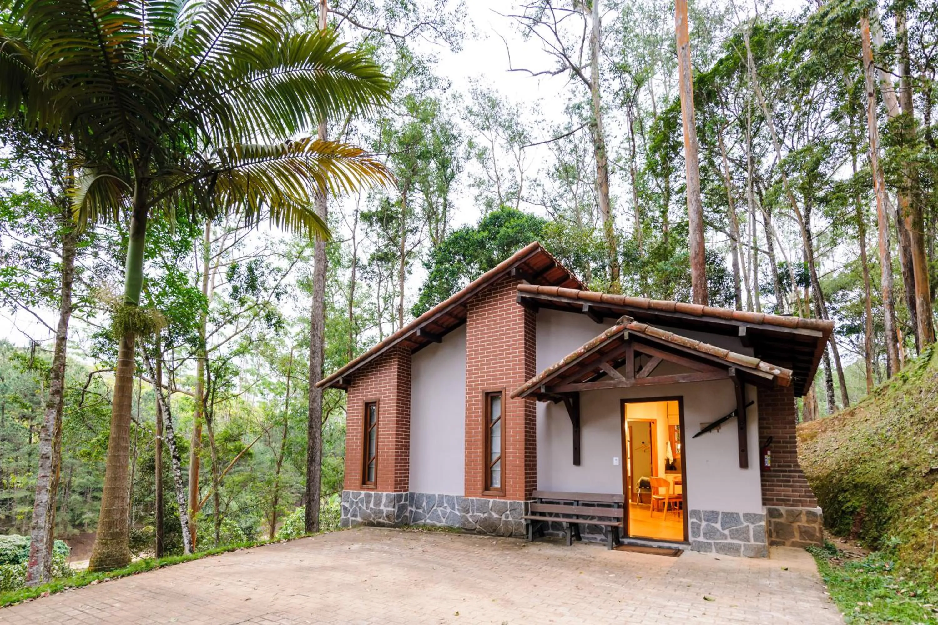 Property building in Sítio dos Lagos