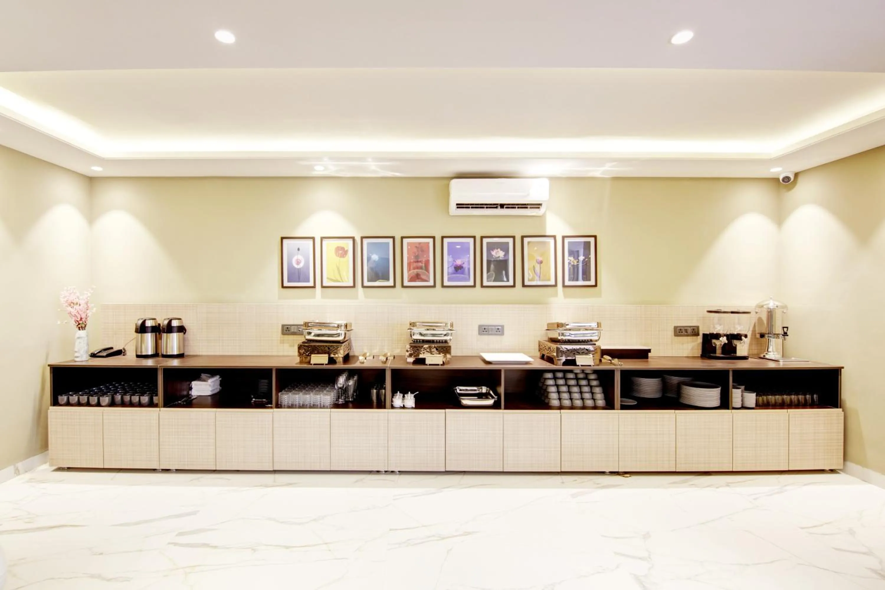 Property logo or sign in Saltstayz Premier - Galleria Market Road & Sector 27