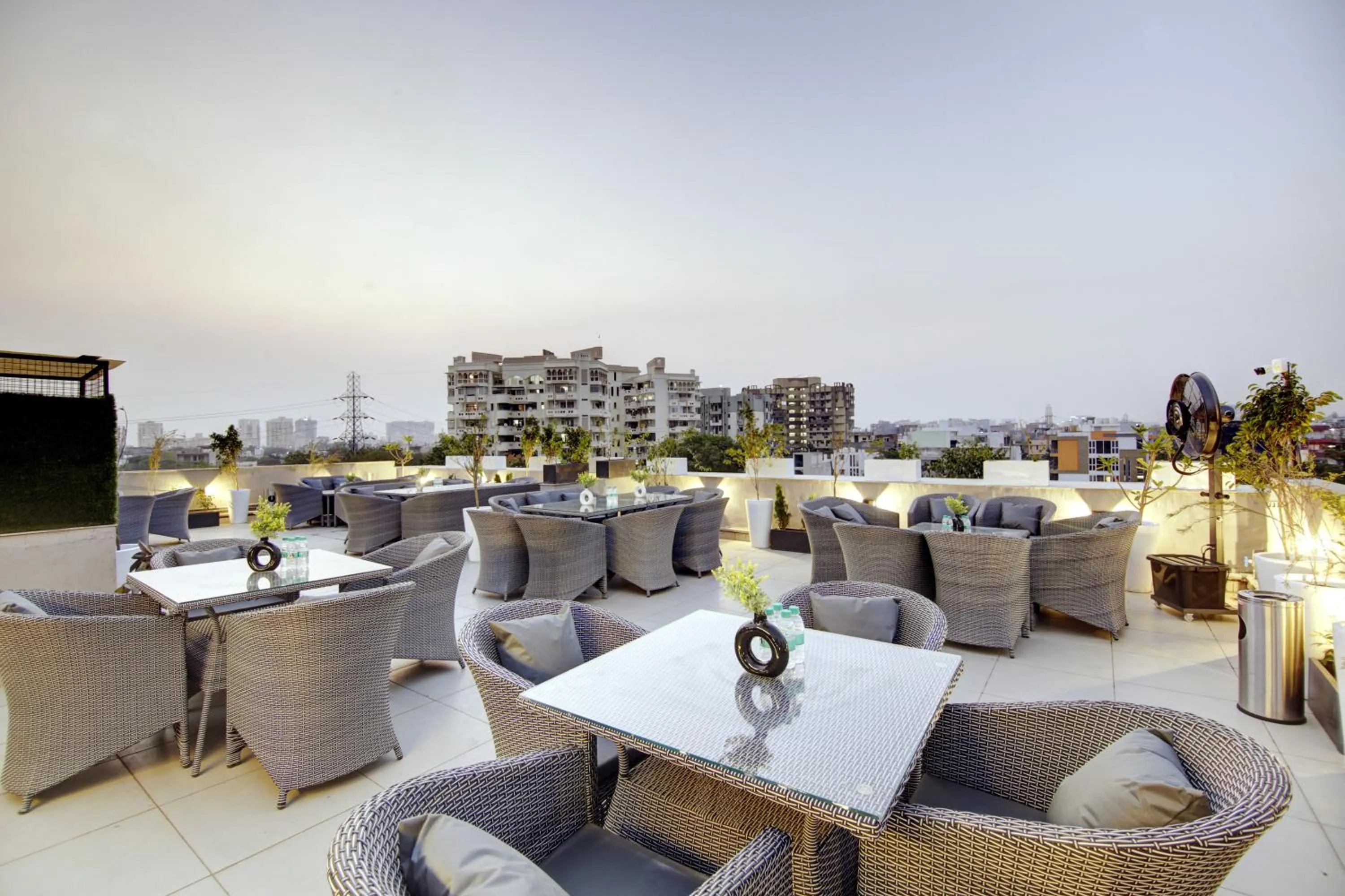 Patio in Saltstayz Premier - Galleria Market Road & Sector 27