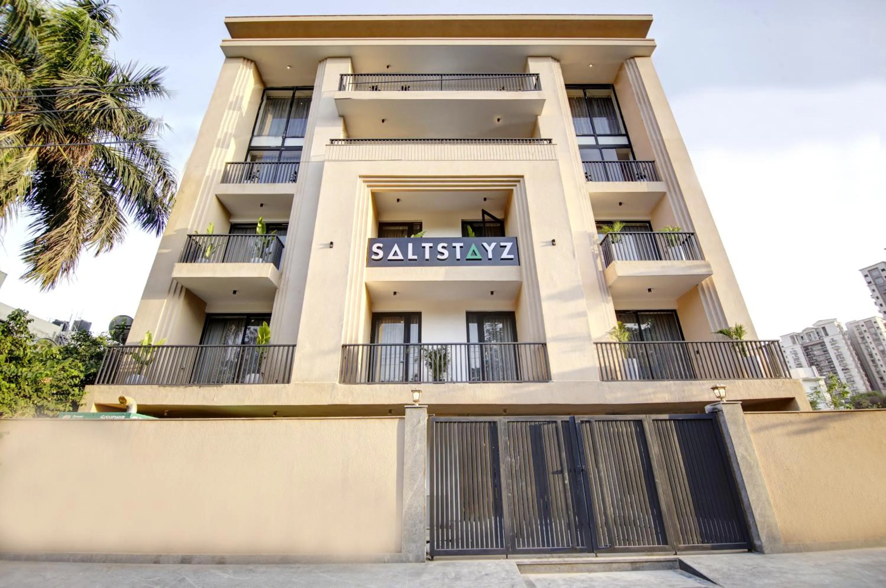 Property building in Saltstayz Premier - Galleria Market Road & Sector 27