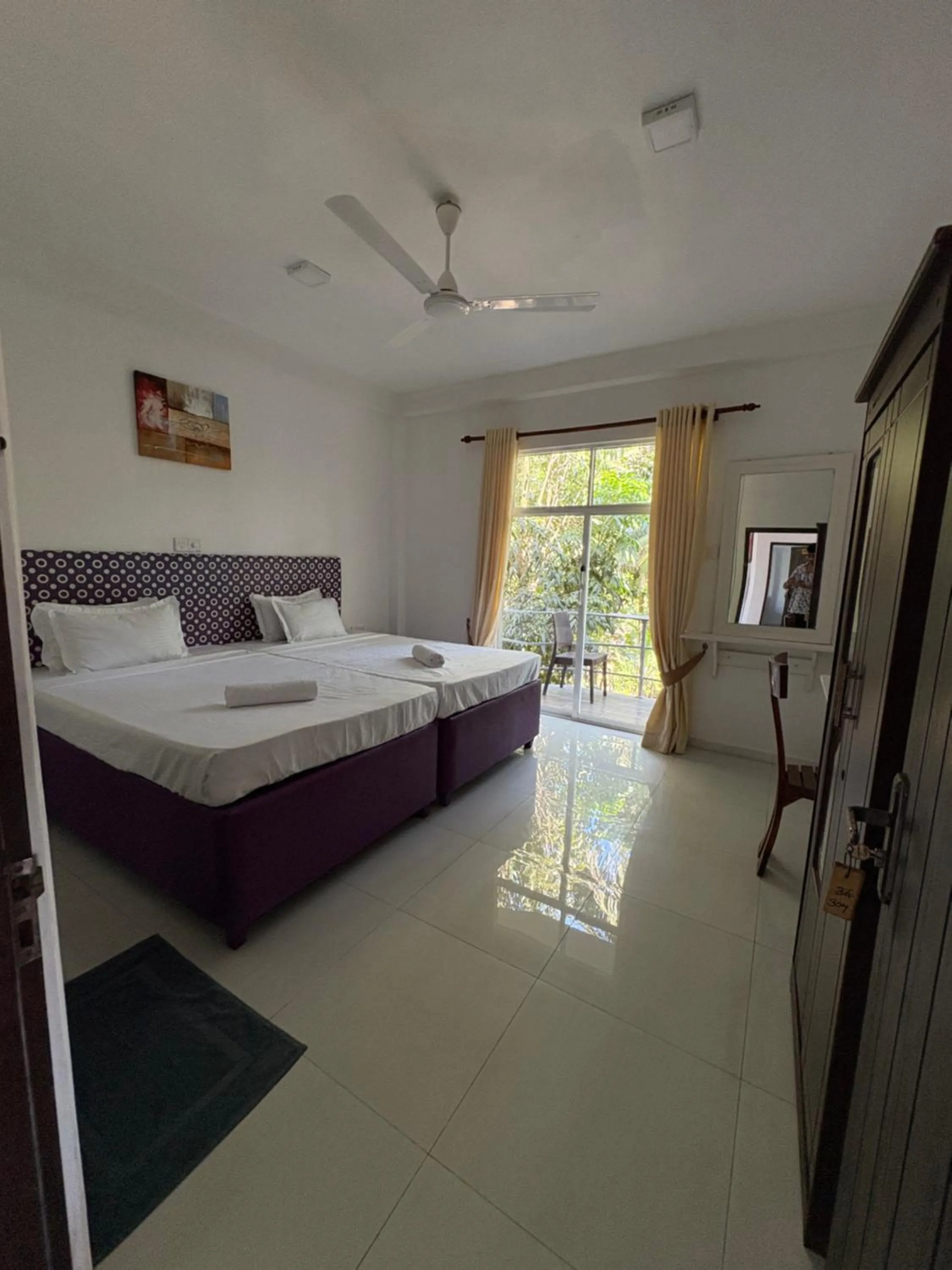 Bedroom, Bed in Wake N Flow, Weligama