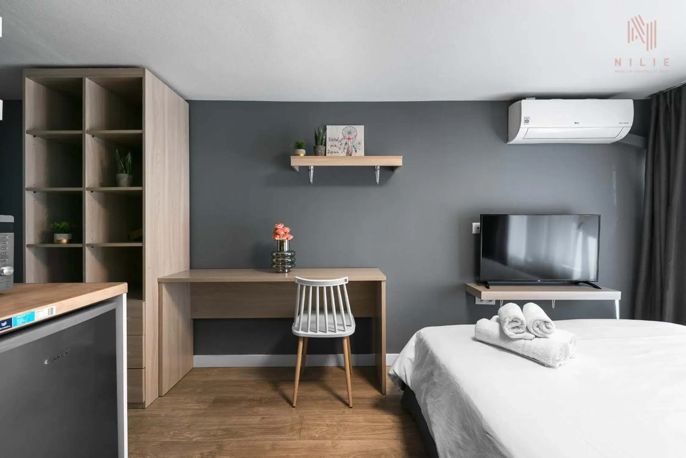 Budget Double Room in DeniZen Boutique Apartments, Nilie Hospitality MGMT Budget Double Room in DeniZen Boutique Apartments, Nilie Hospitality MGMT