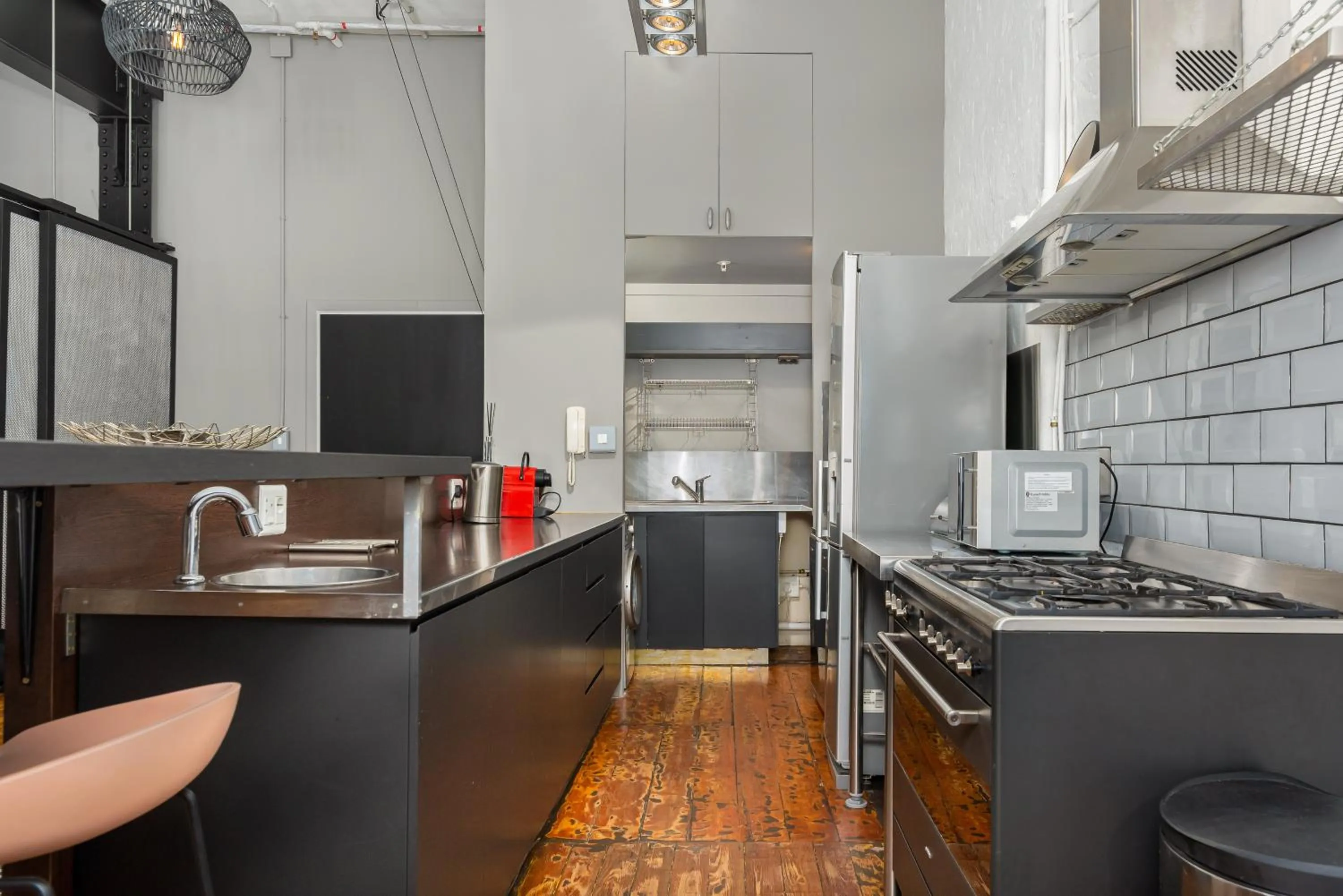 Wolroy House 206