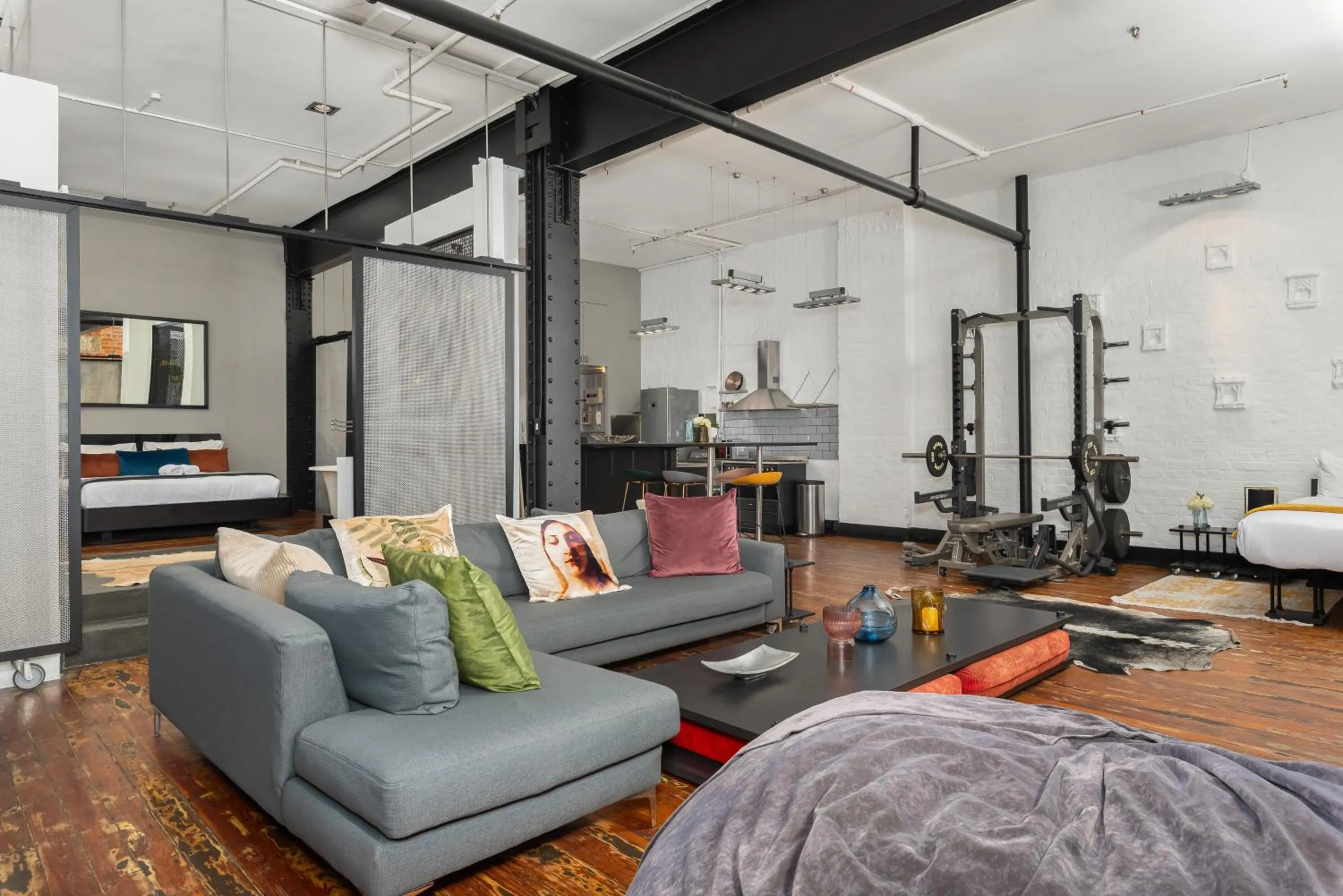 Wolroy House 206
