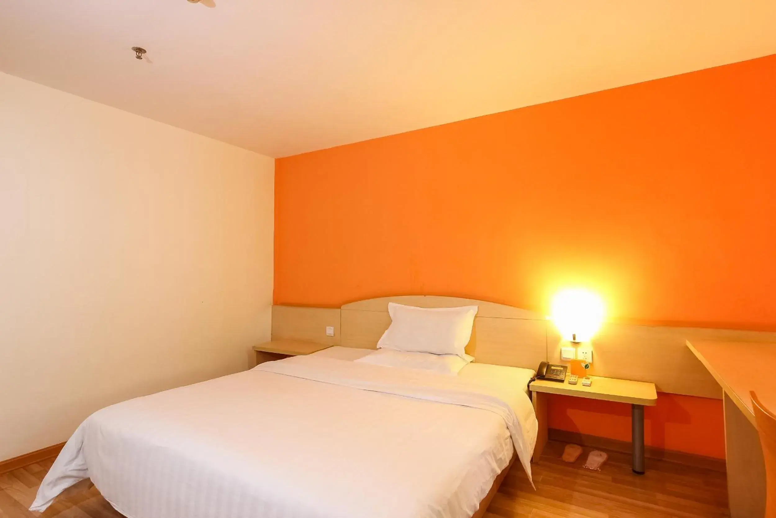 Bed in 7Days Inn Guangzhou Shijing Jinbi Xincheng Bed in 7Days Inn Guangzhou Shijing Jinbi Xincheng