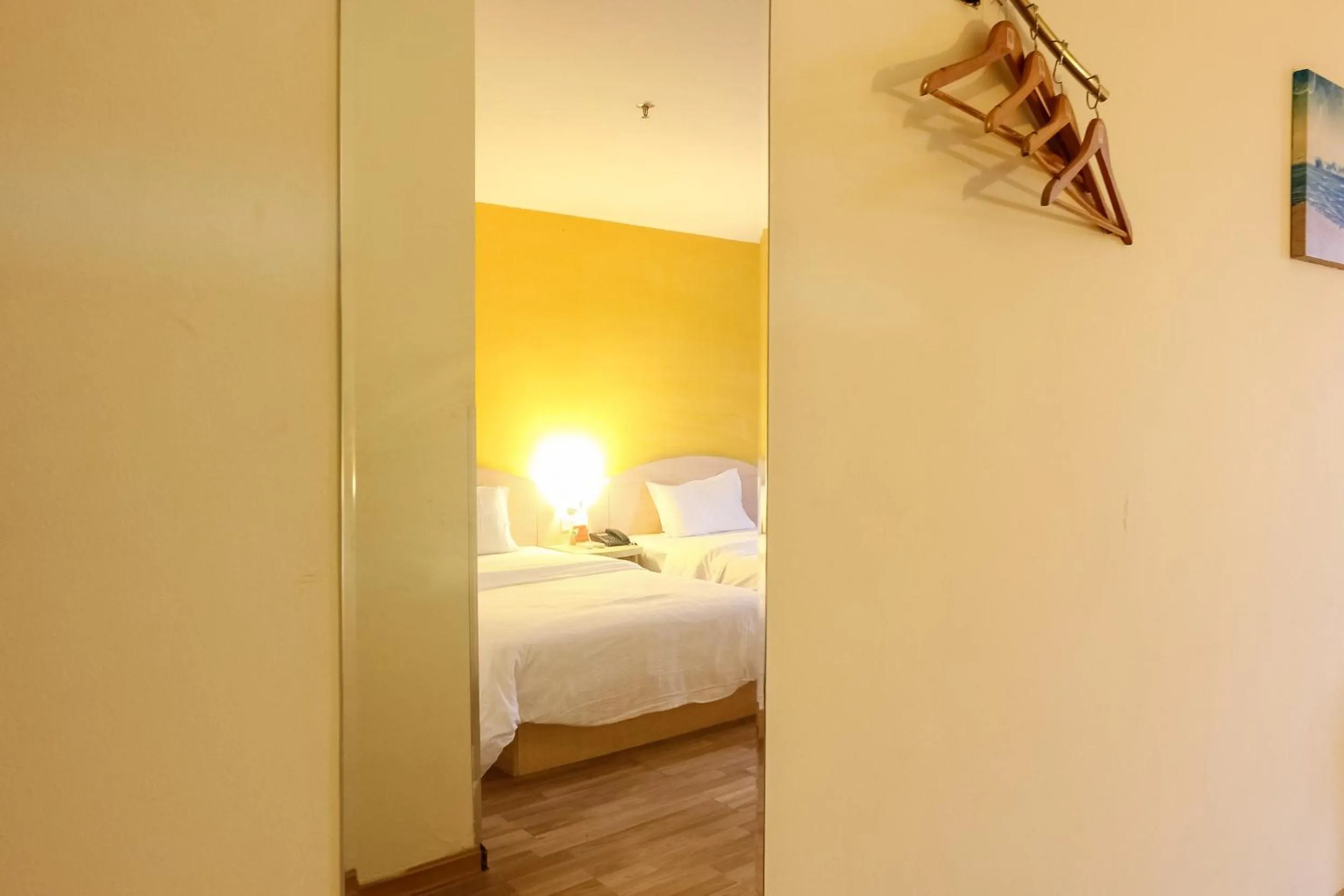 Decorative detail in 7Days Inn Guangzhou Shijing Jinbi Xincheng