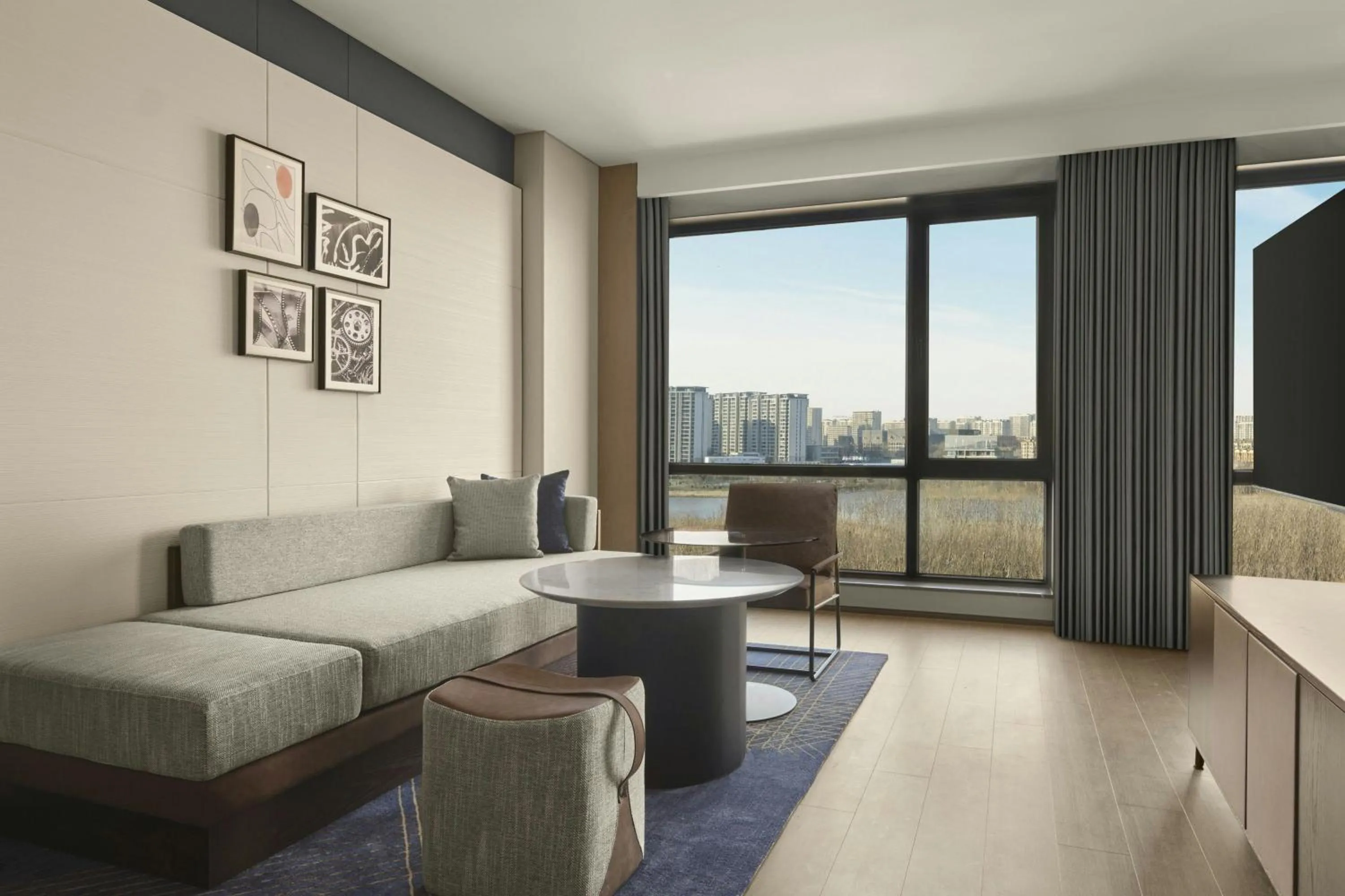 Living room in Four Points by Sheraton Changchun West