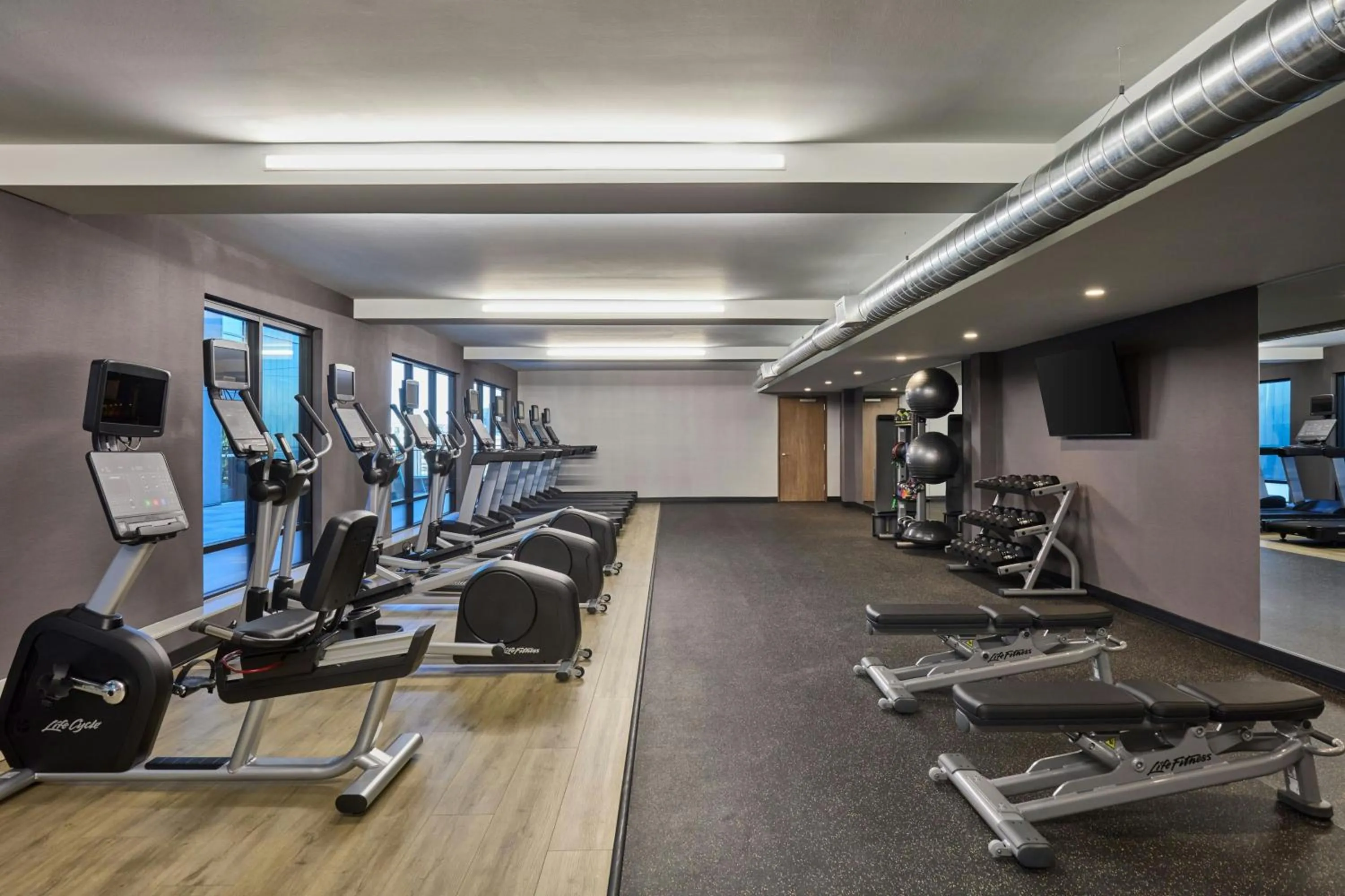Fitness centre/facilities in Courtyard by Marriott Denver Downtown West