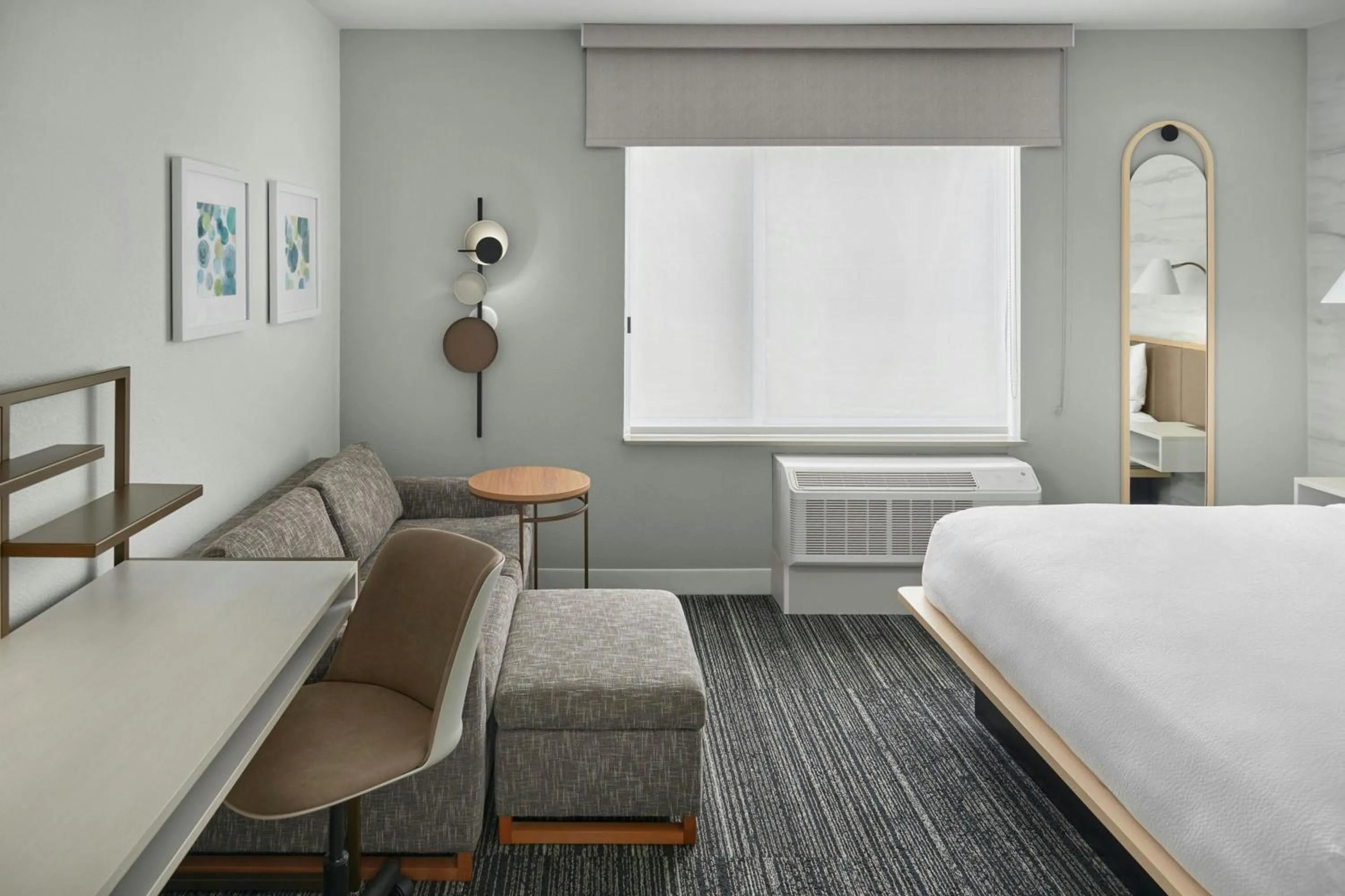 Photo of the whole room, Bed in TownePlace Suites by Marriott Lansing North