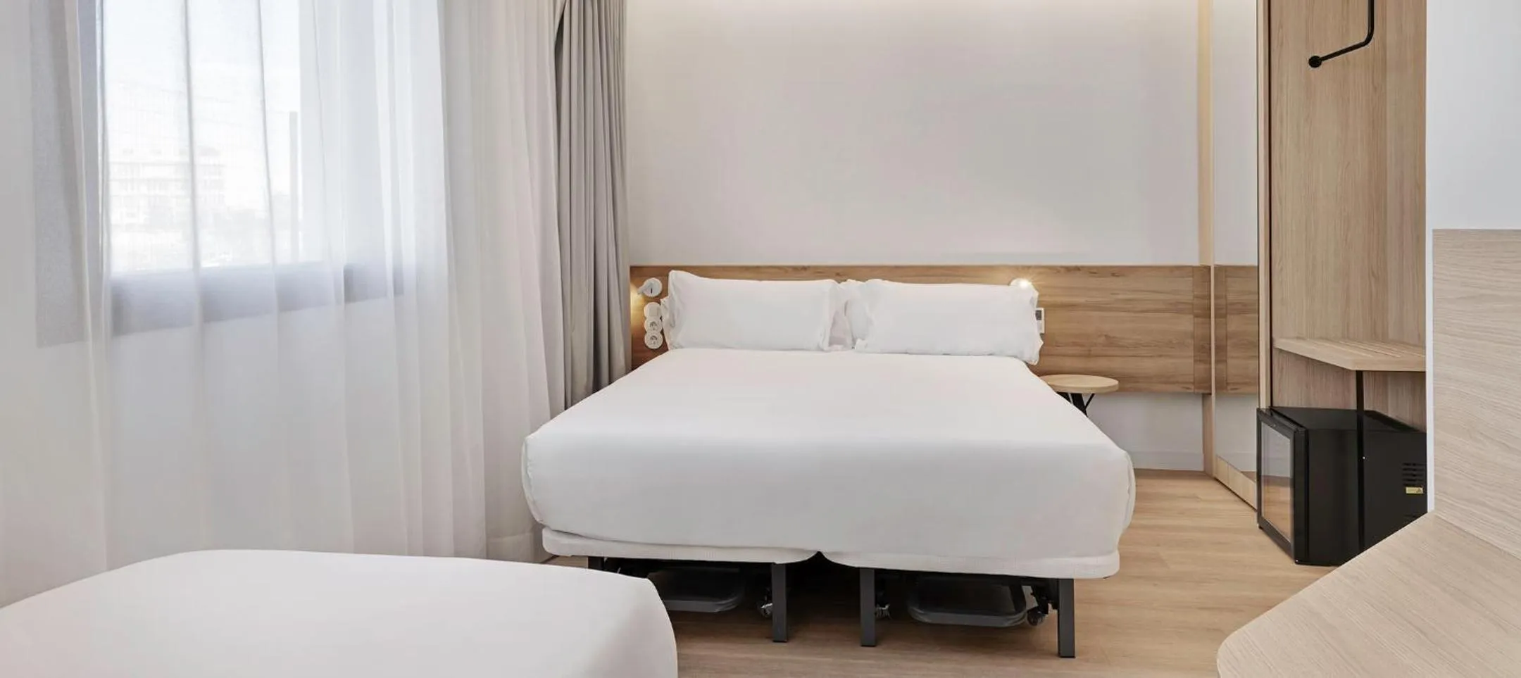 Bed in B&B HOTEL Valencia Alcàsser