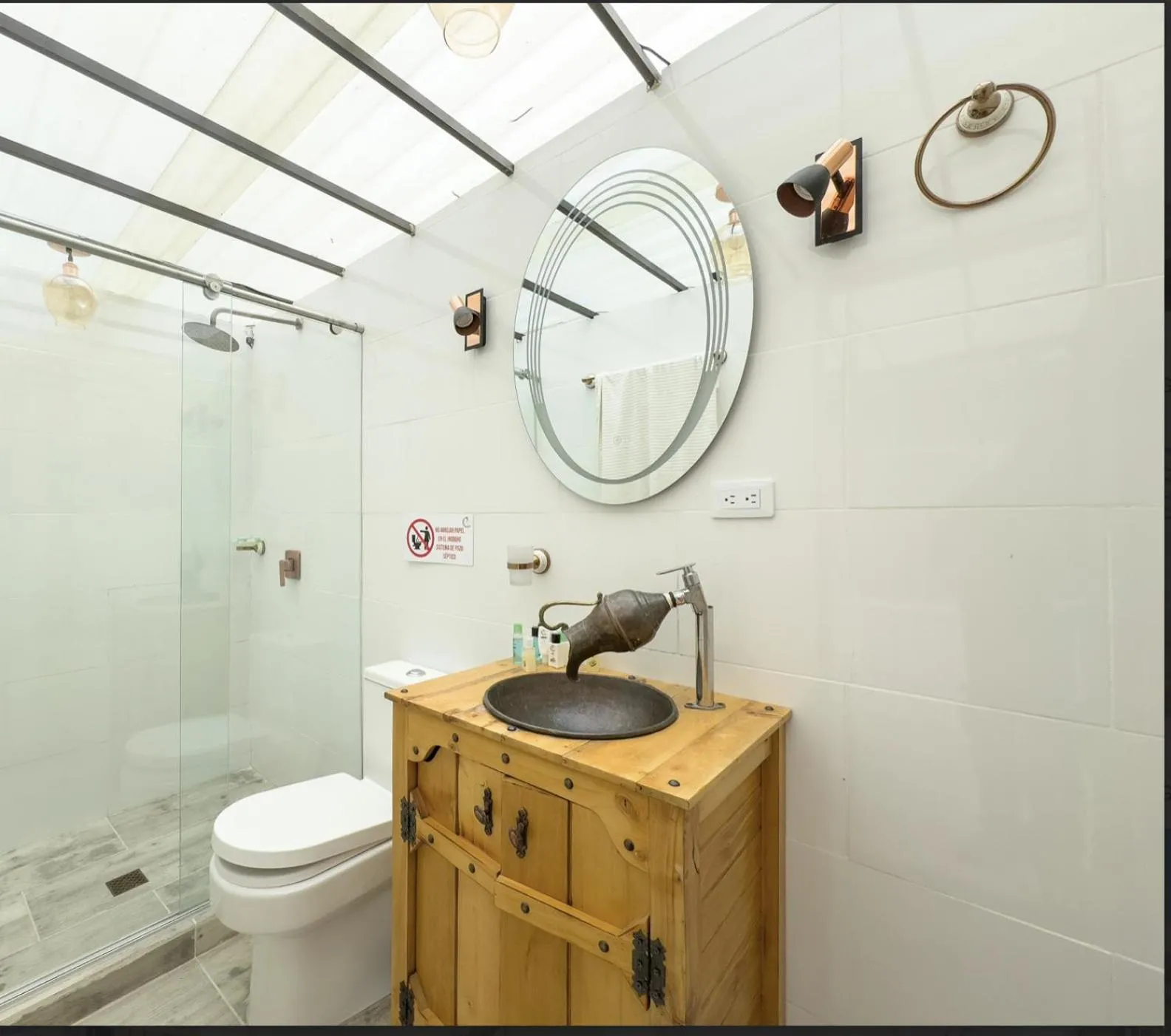 Triple Room with Private Bathroom - single occupancy in Rancho Las Santas