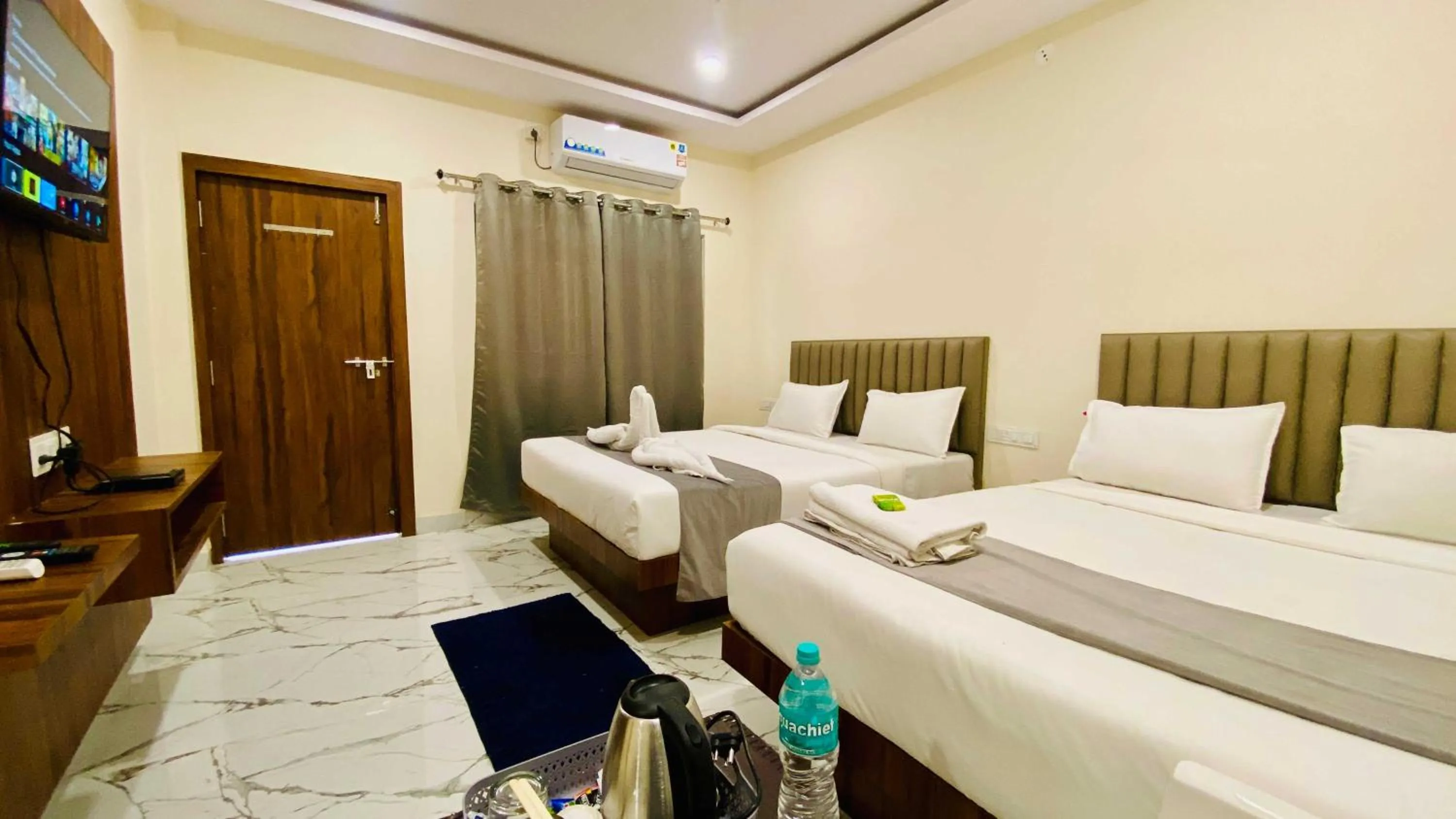 Bed in Hotel Krishnarchana