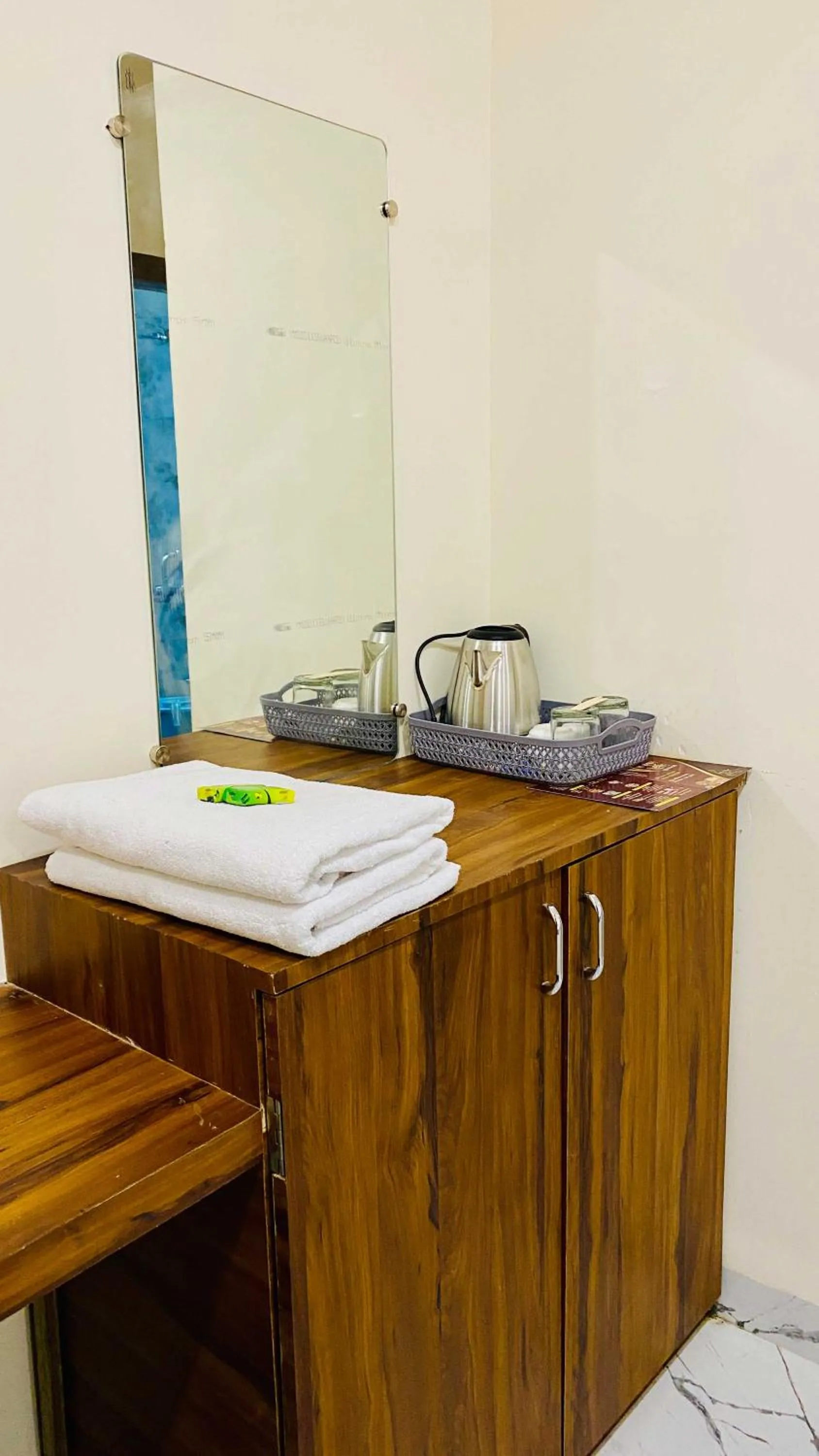 Kitchen or kitchenette in Hotel Krishnarchana