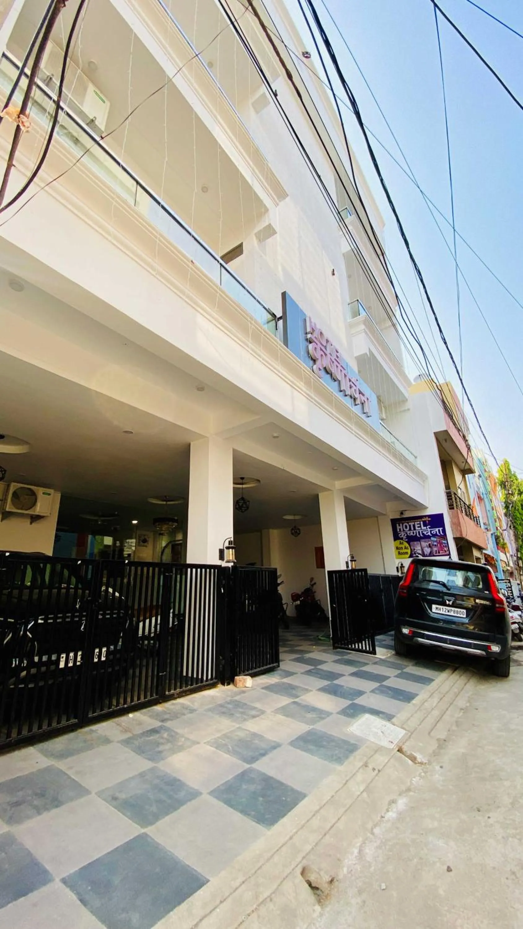Facade/entrance in Hotel Krishnarchana