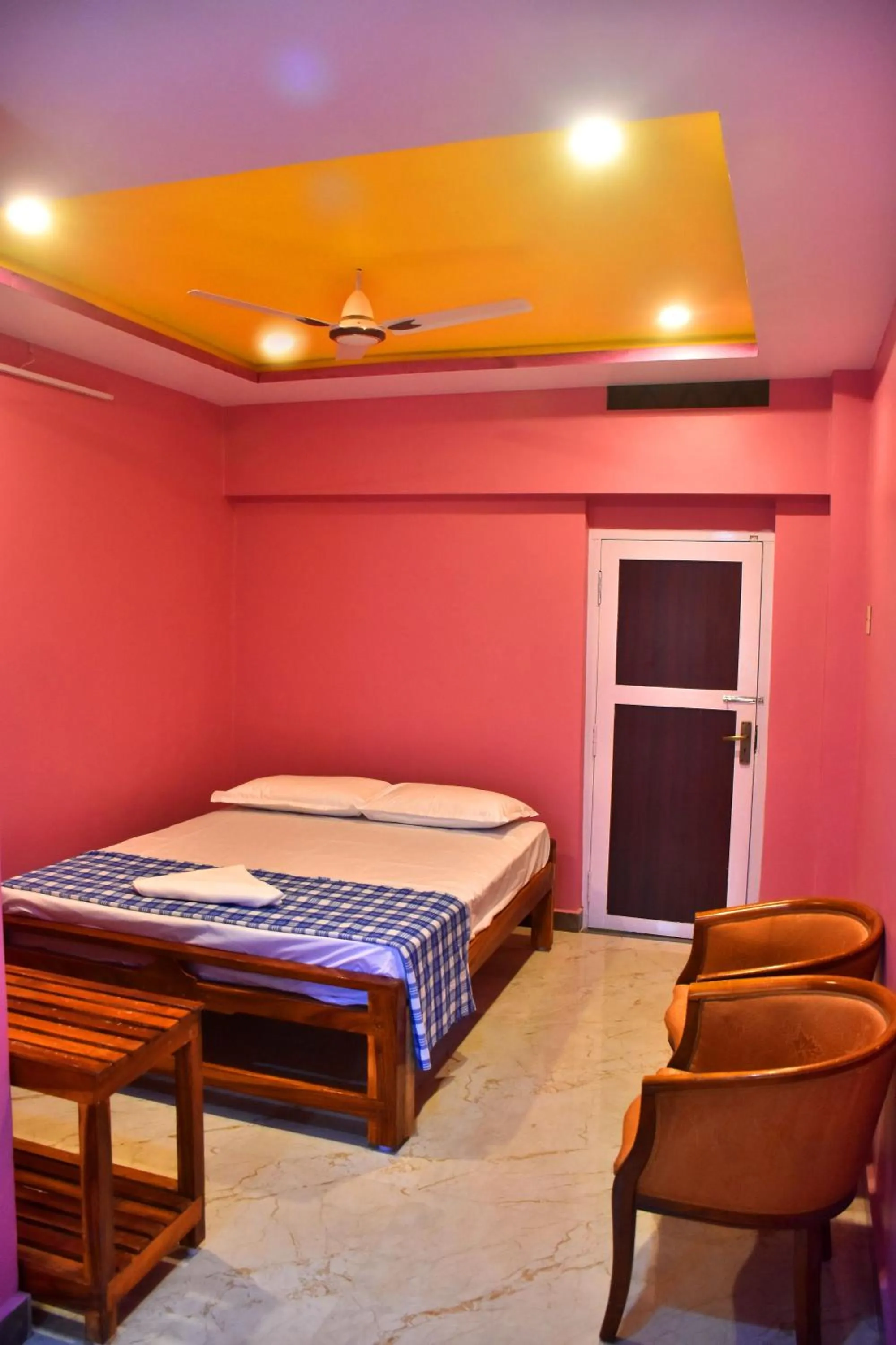 Bed in City Plaza Lodge