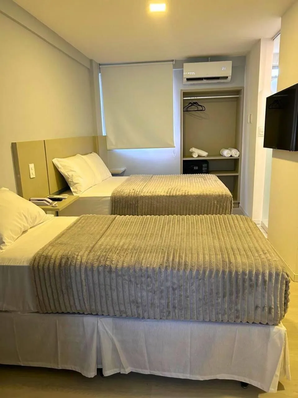 Bedroom, Bed in Blue Hotel