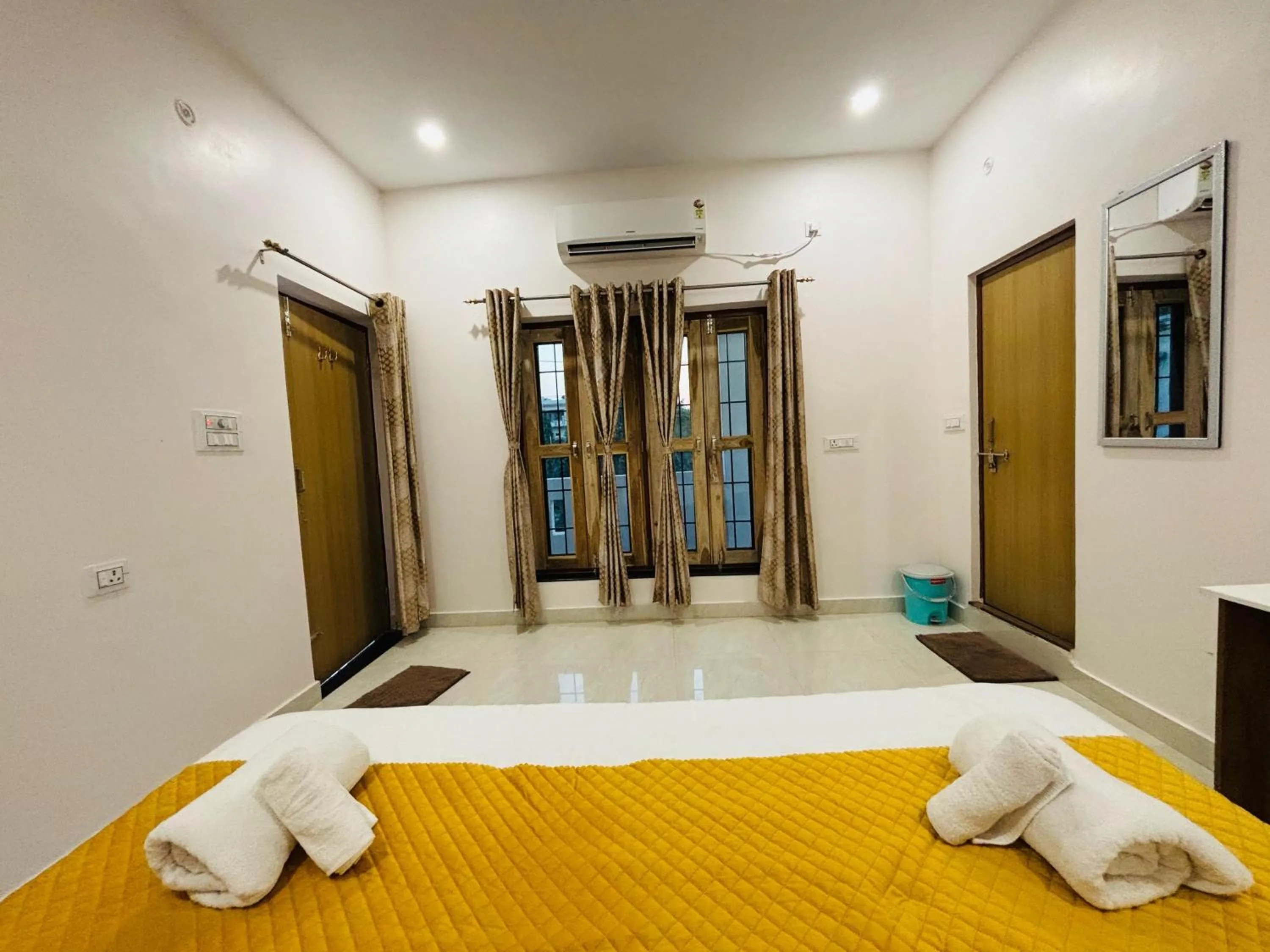 Bed in Indra Residency