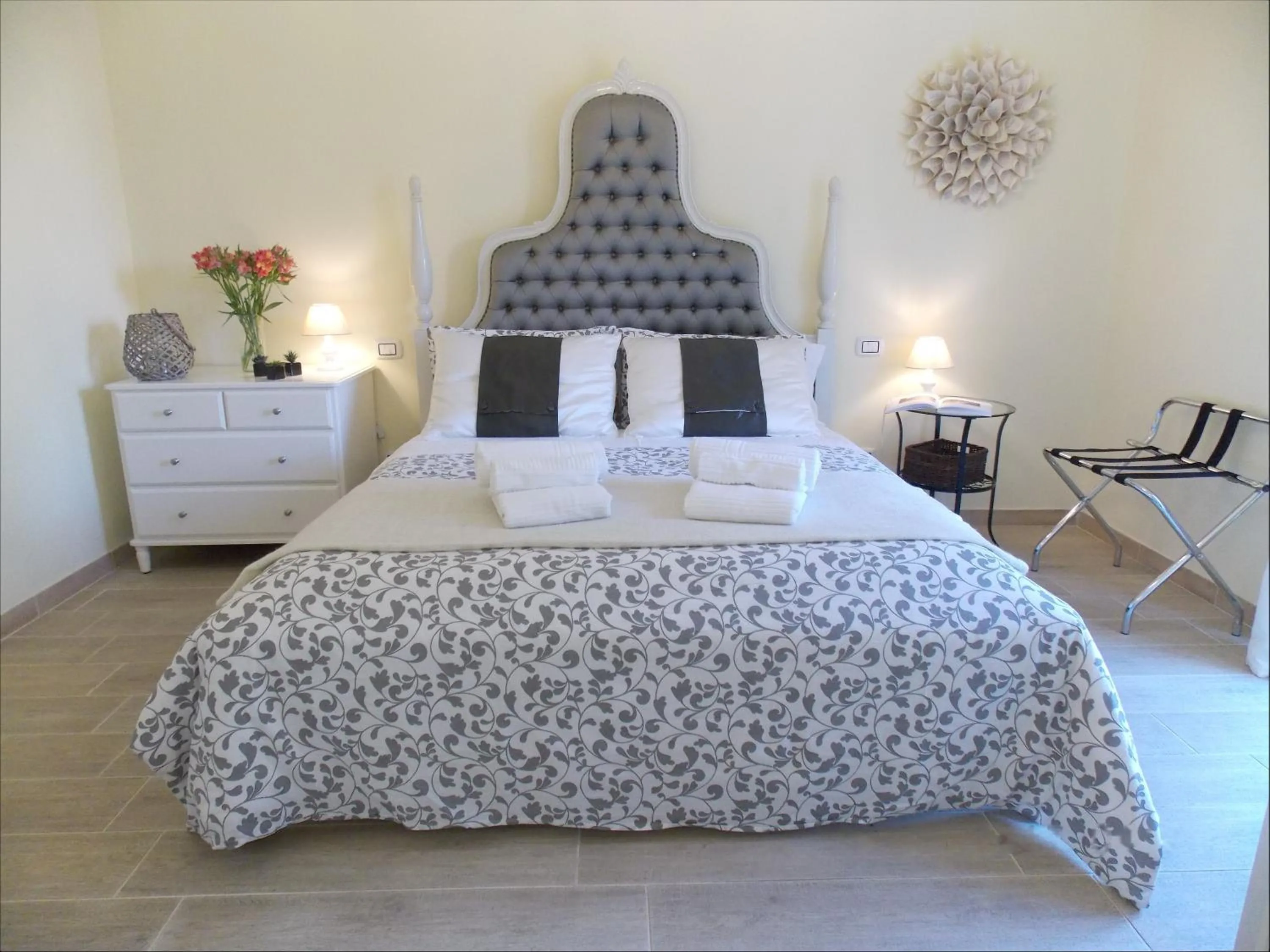Bedroom, Bed in Tivoli Charming Houses - Domus Aefula and Domus Albula