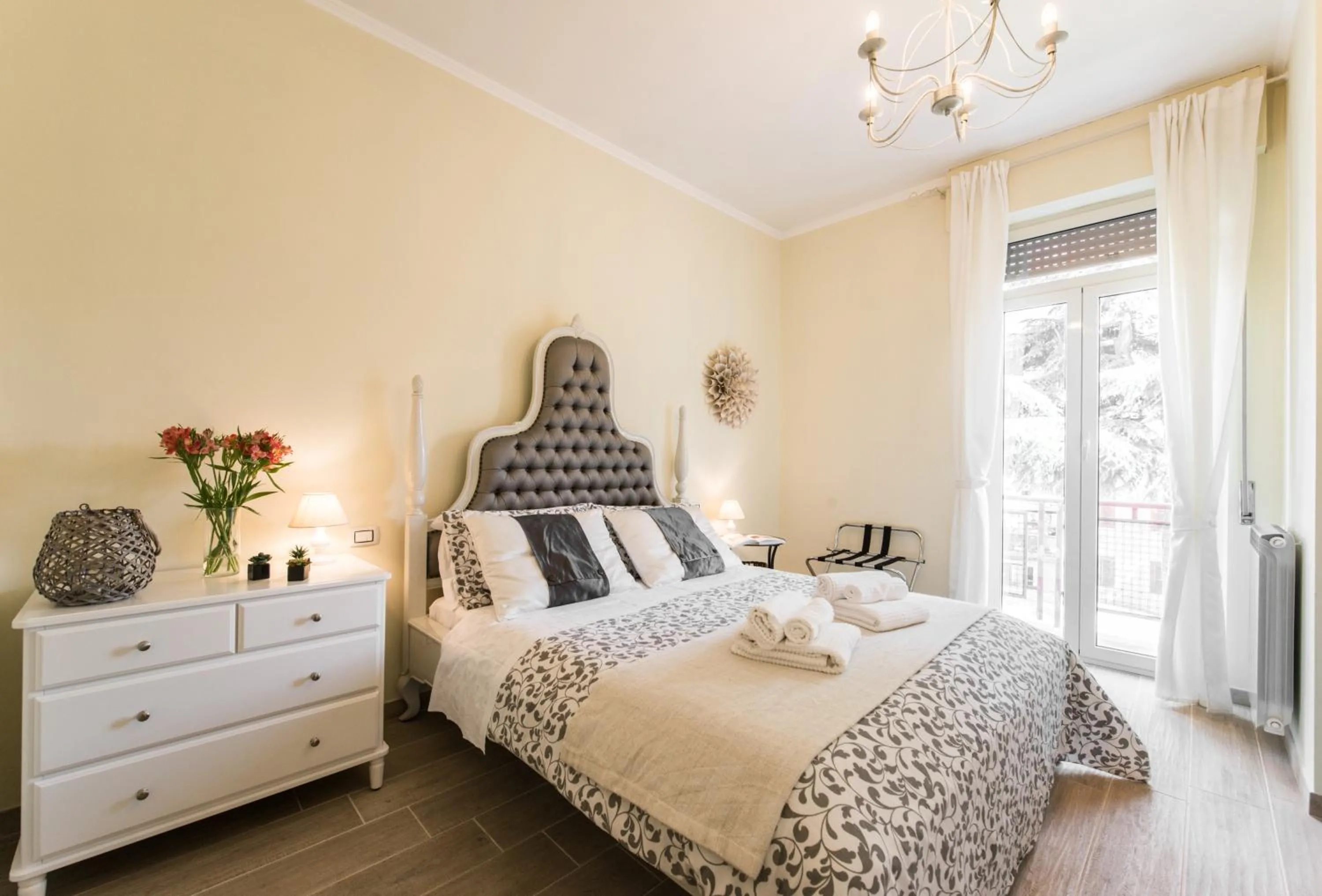 Bedroom, Bed in Tivoli Charming Houses - Domus Aefula and Domus Albula