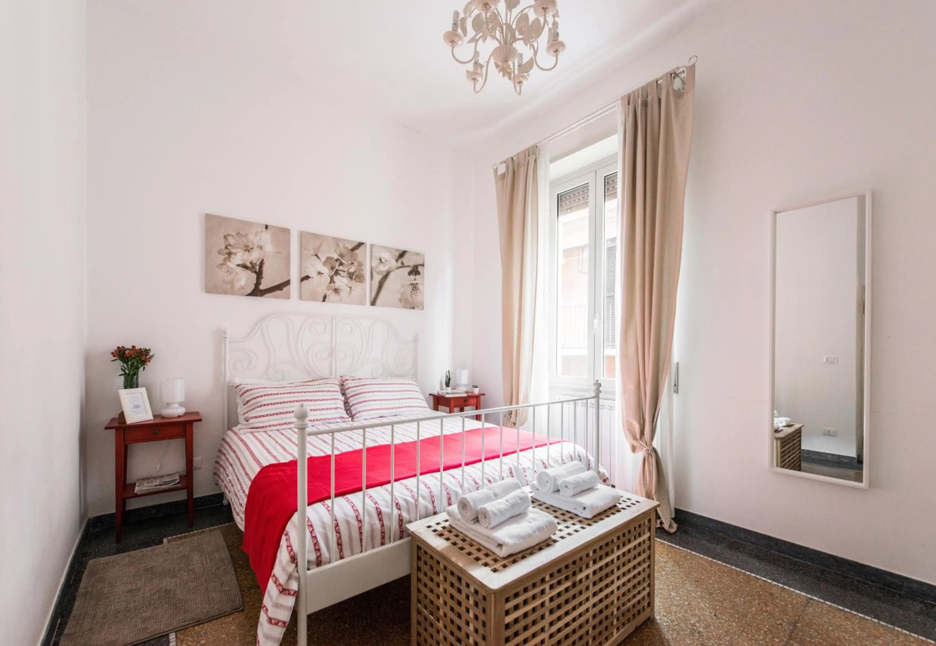 Bedroom, Bed in Tivoli Charming Houses - Domus Aefula and Domus Albula