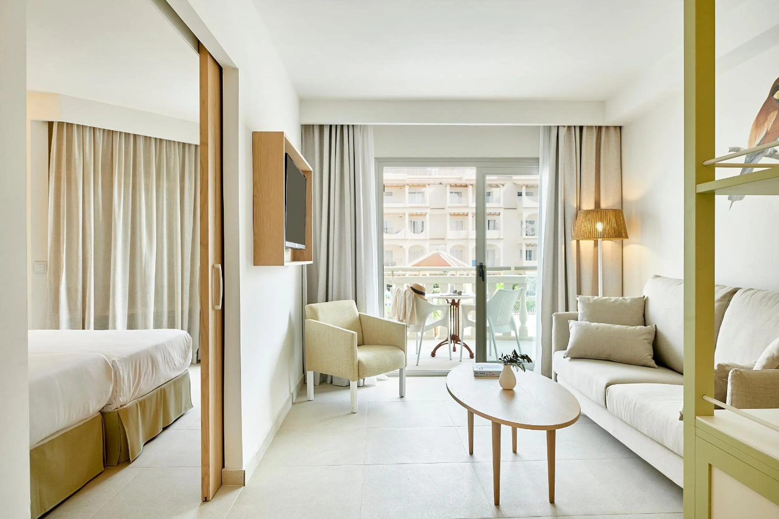 TV and multimedia, Bed in Iberostar Selection Albufera Park All Inclusive